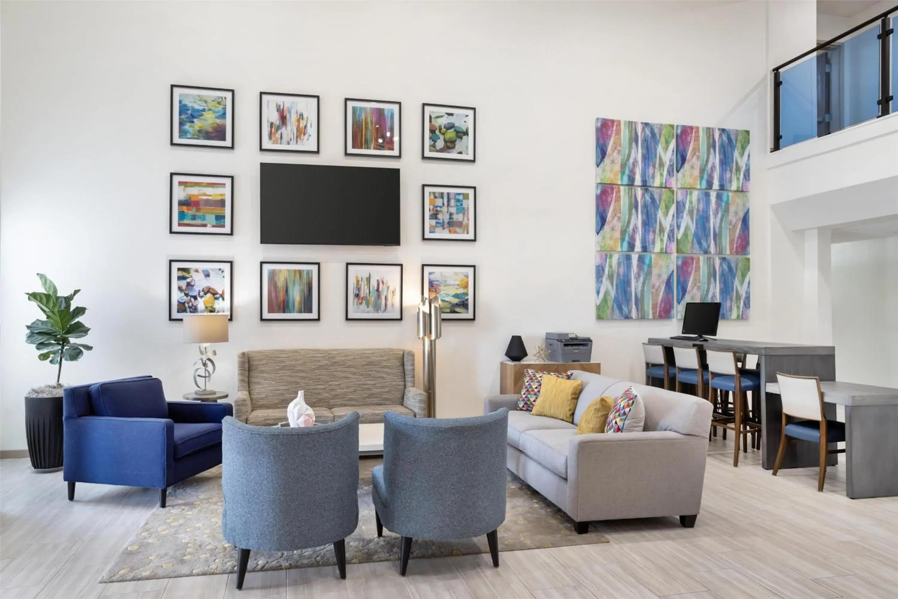 Lobby or reception in Best Western Plus Executive Hotel & Suites Lobby or reception in Best Western Plus Executive Hotel & Suites