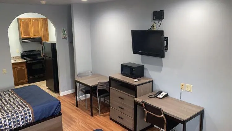 Bed in Palace Inn - Baytown I-10