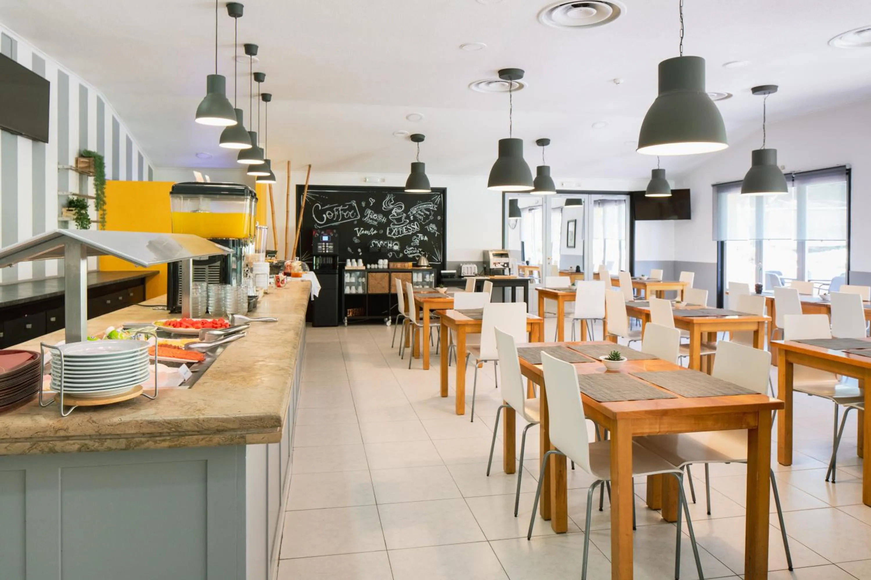 Restaurant/places to eat in Campanile Setubal - Lisboa Sul