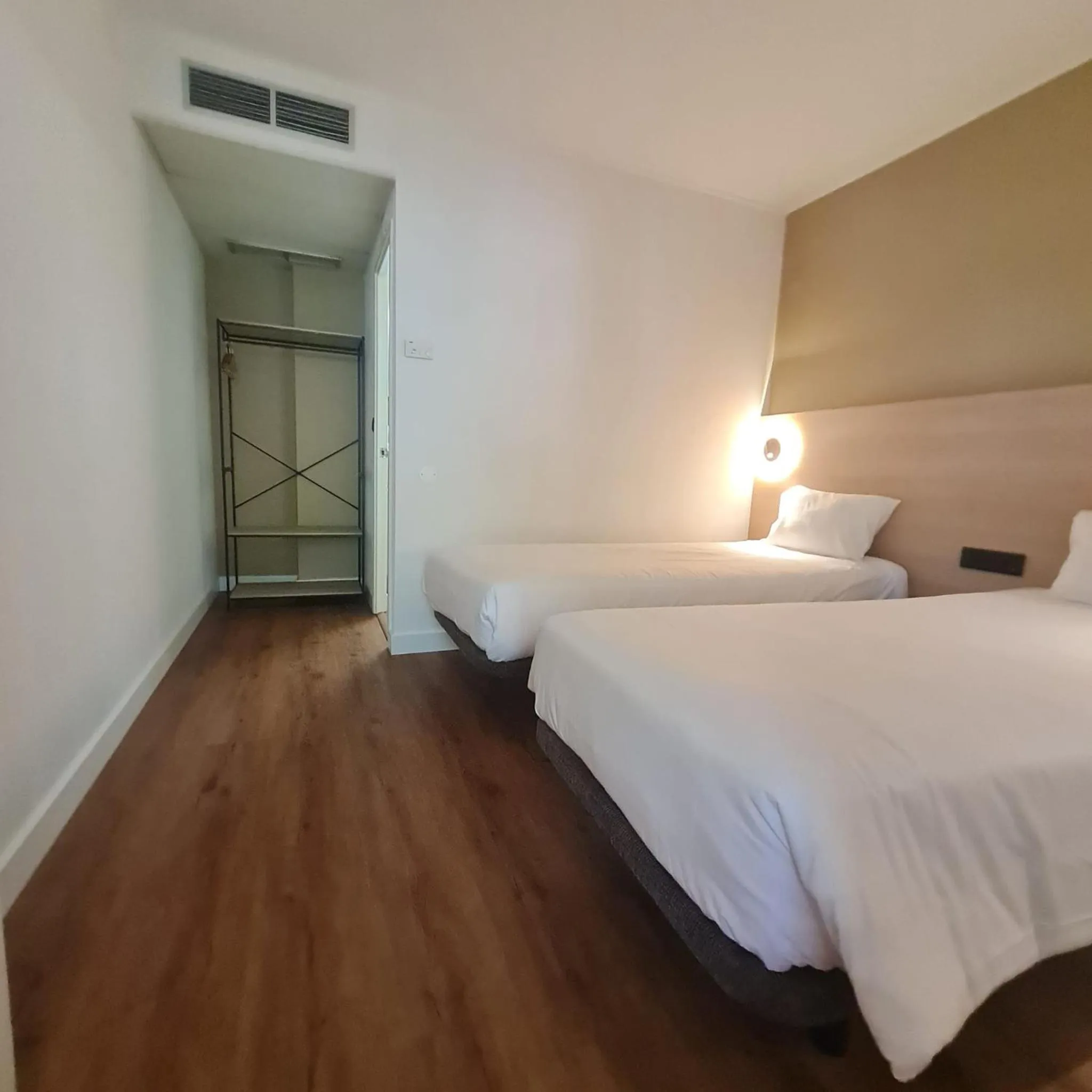 Bedroom, Bed in Campanile Setubal - Lisboa Sul