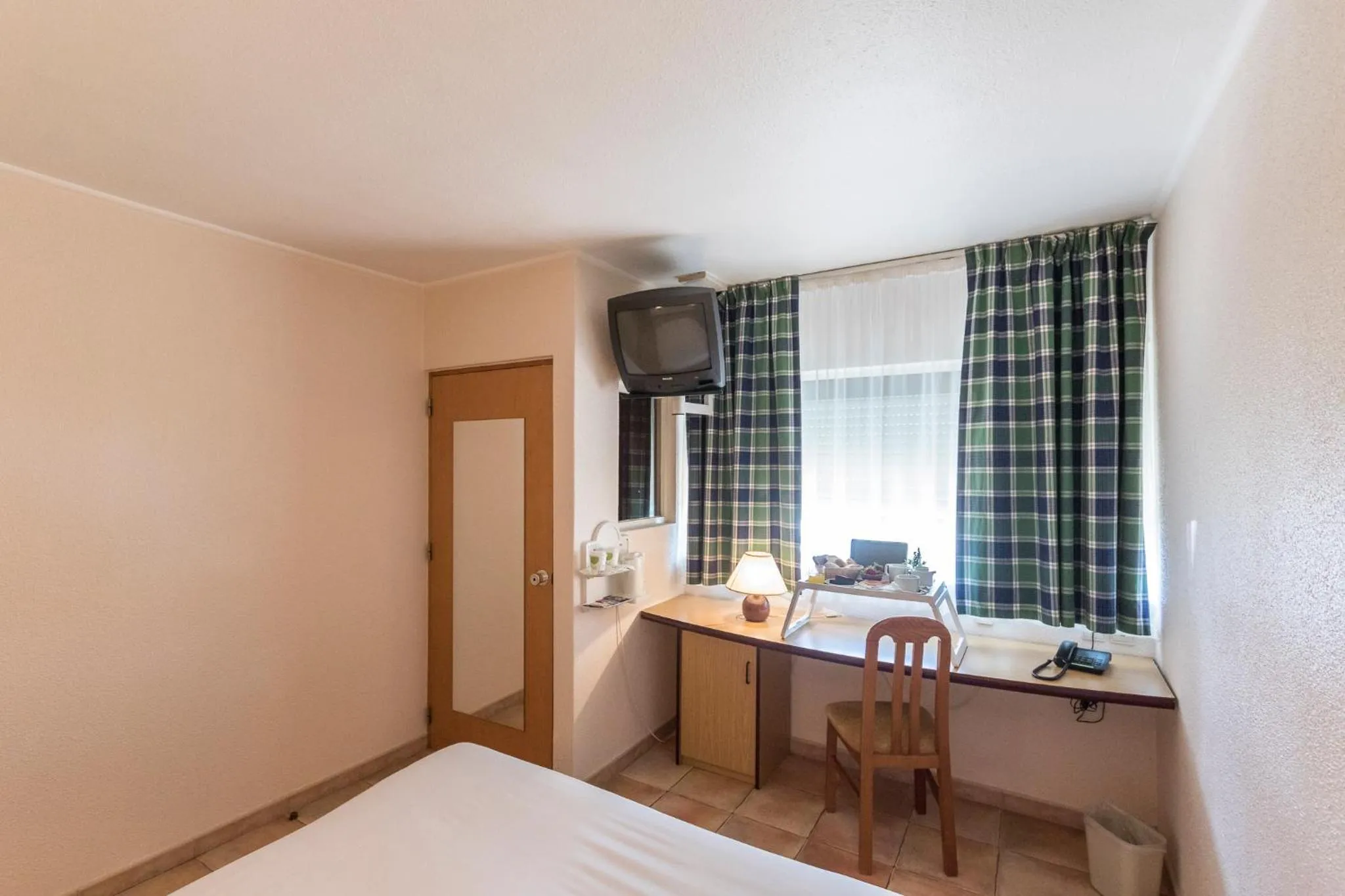 Bed in Campanile Setubal - Lisboa Sul