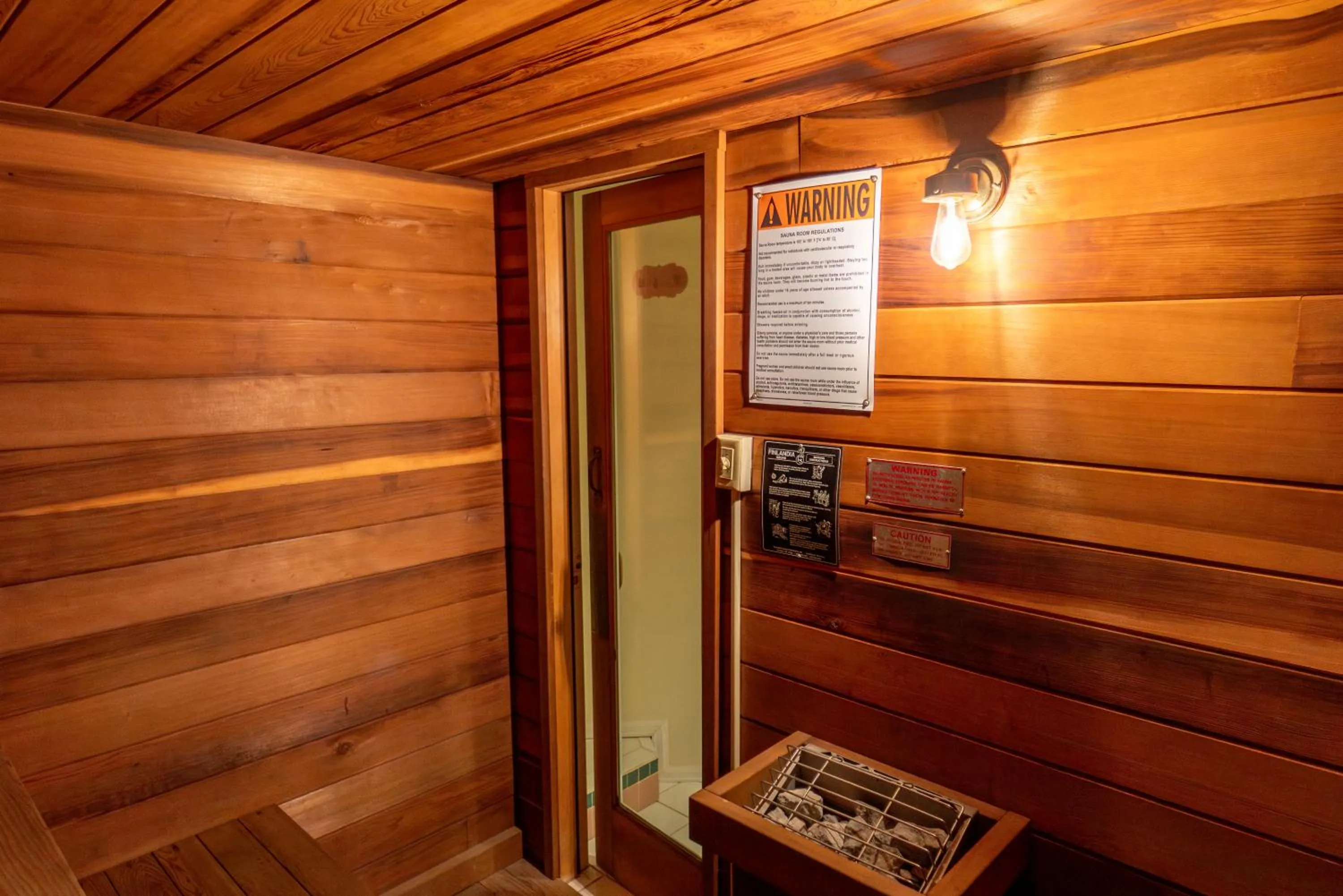 Road Creek Inn