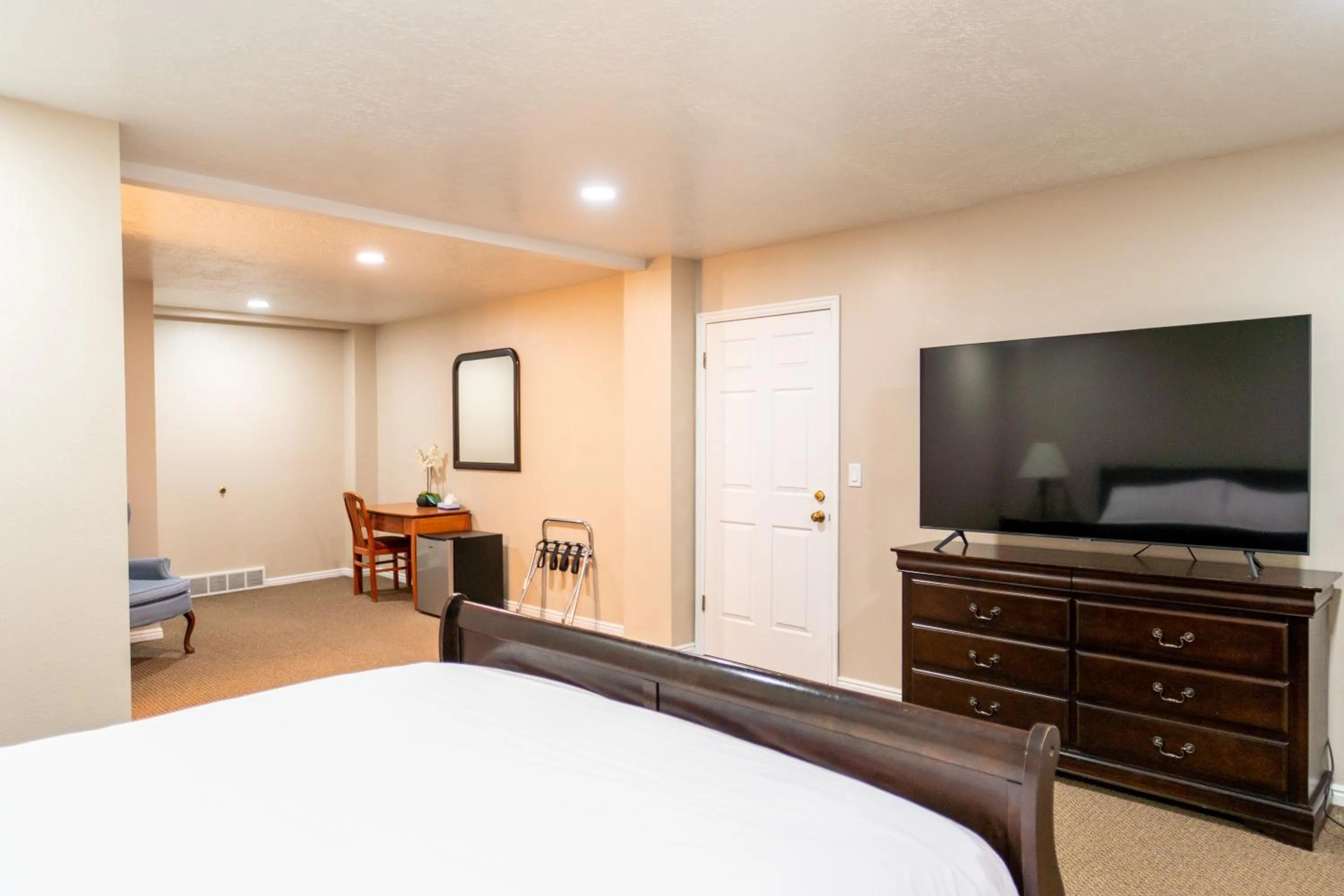 Bed in Road Creek Inn