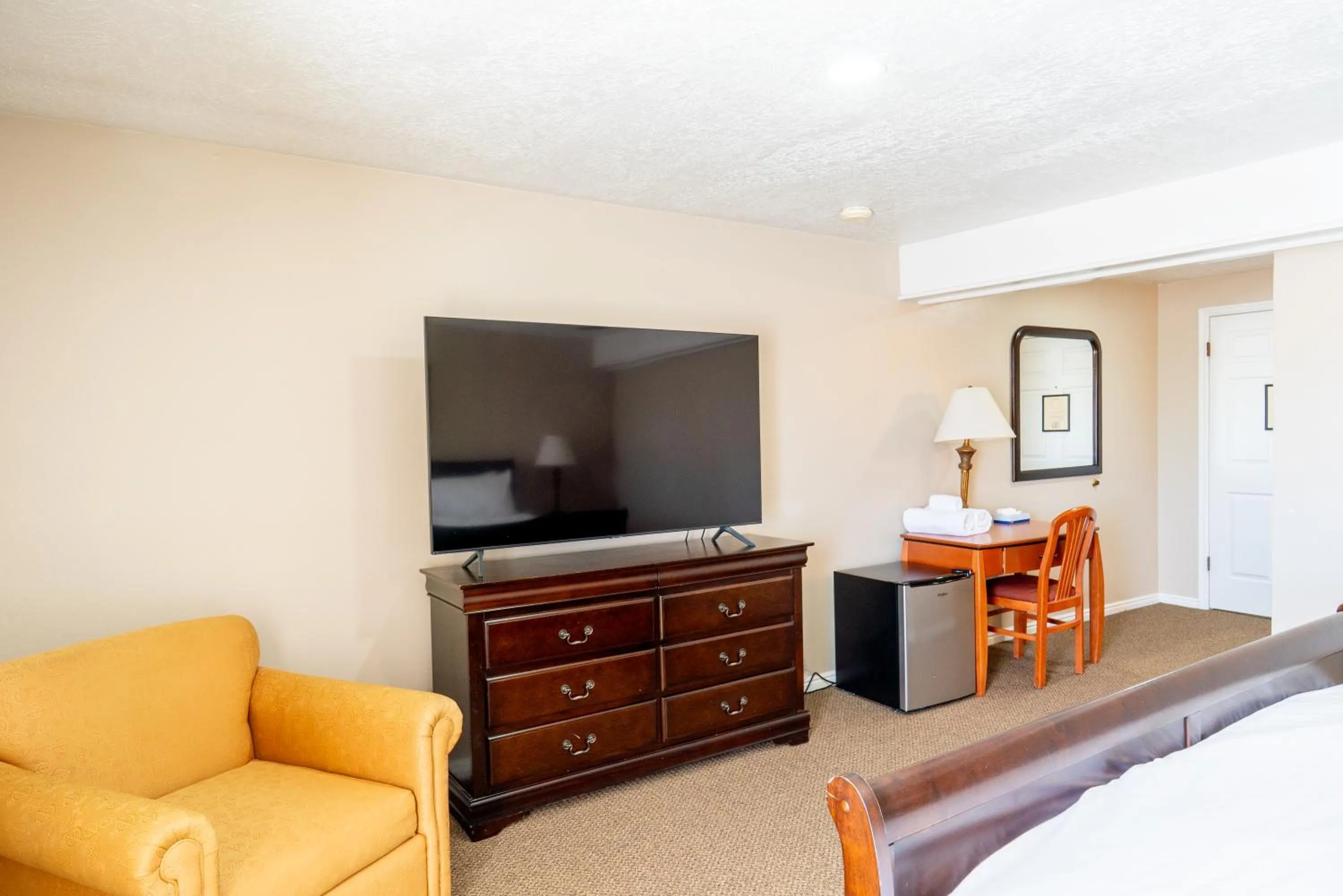 Bed in Road Creek Inn