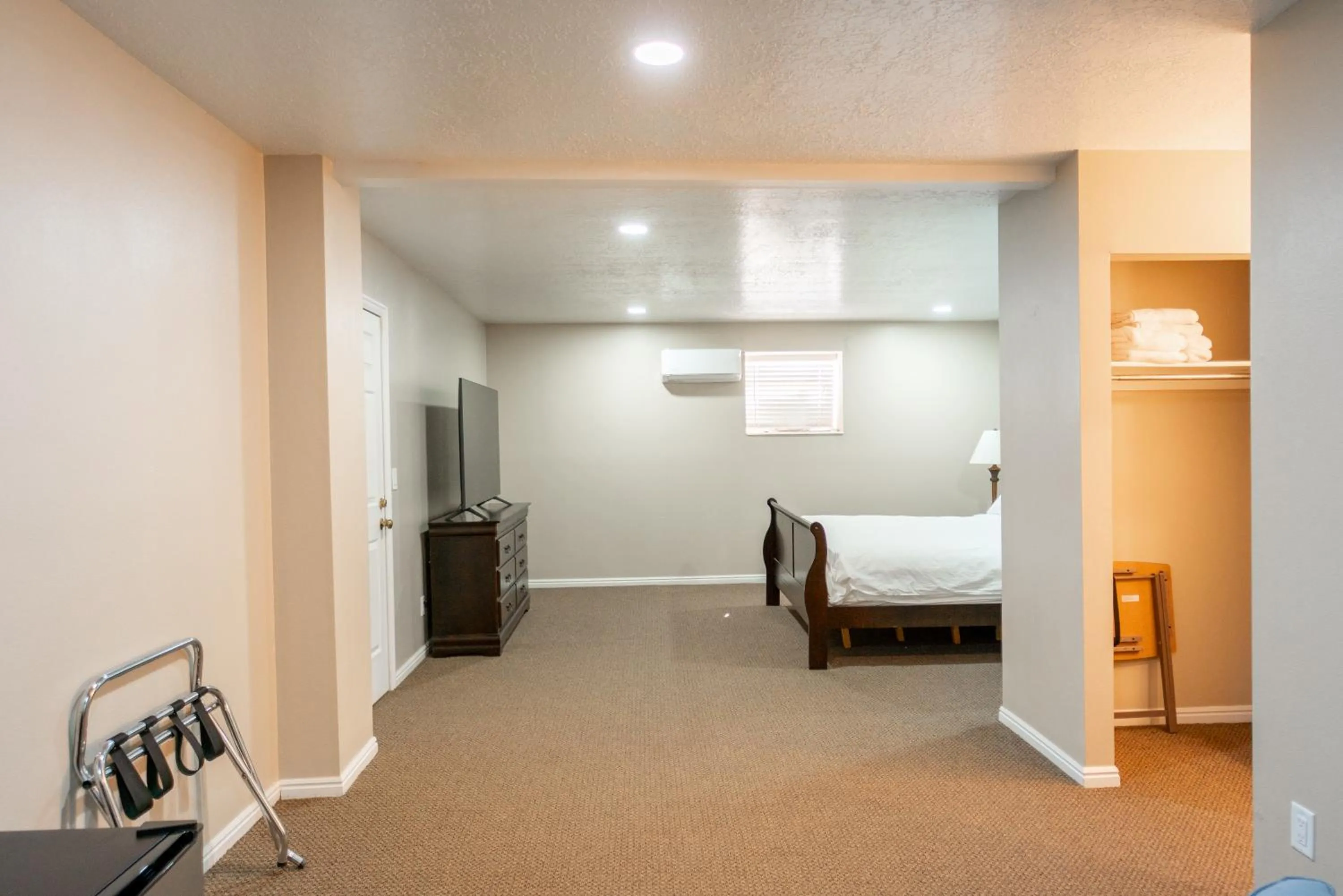 Bed in Road Creek Inn