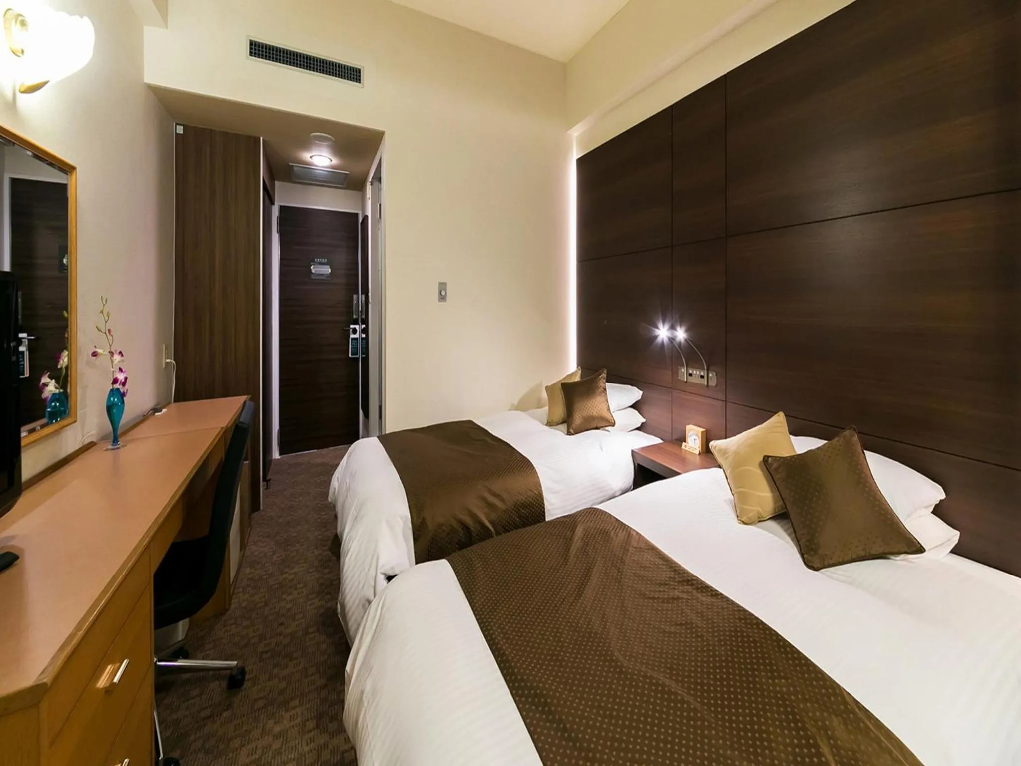 Bed in Hotel Miyahira