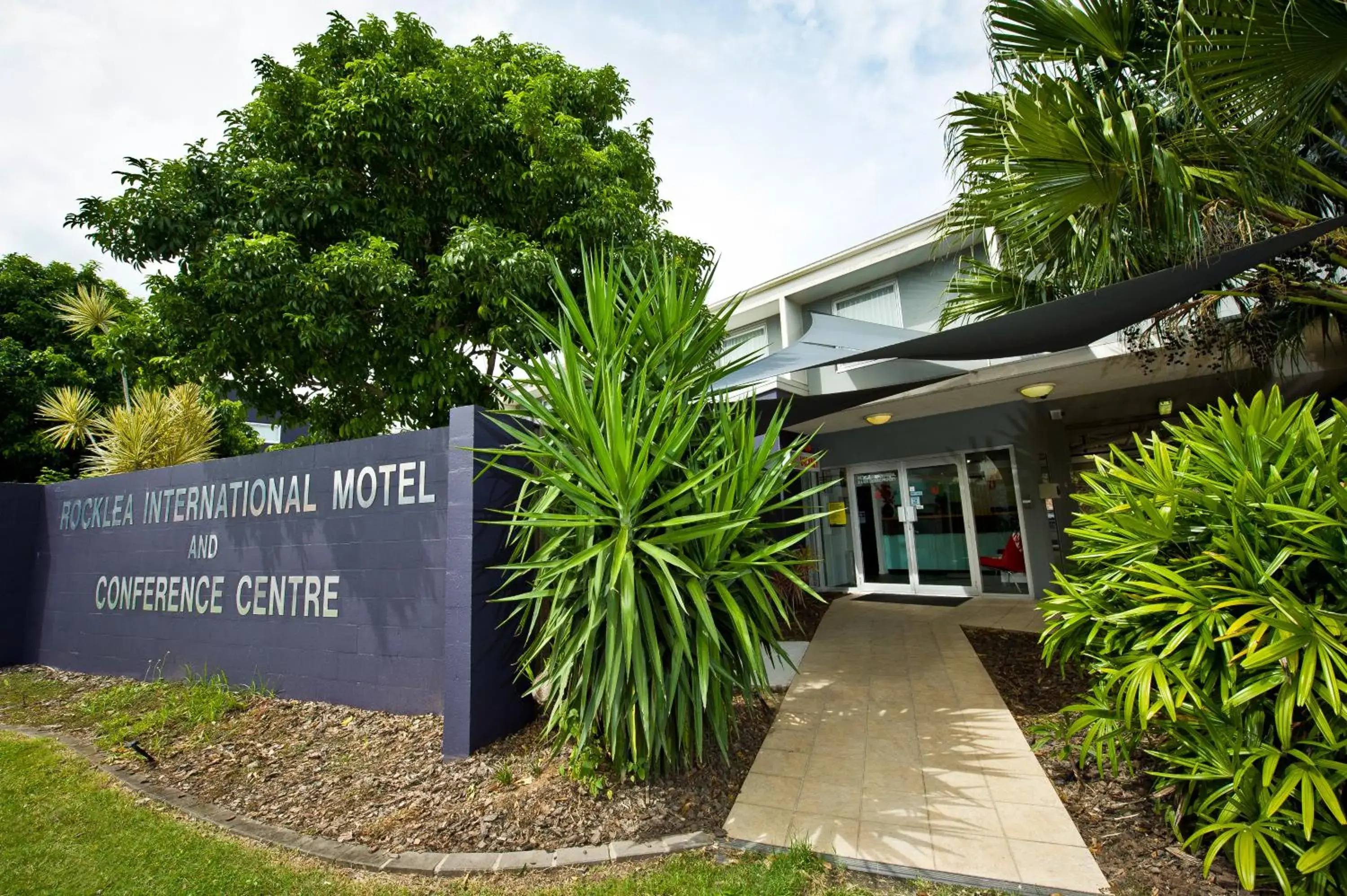 Property building in Rocklea International Motel Property building in Rocklea International Motel