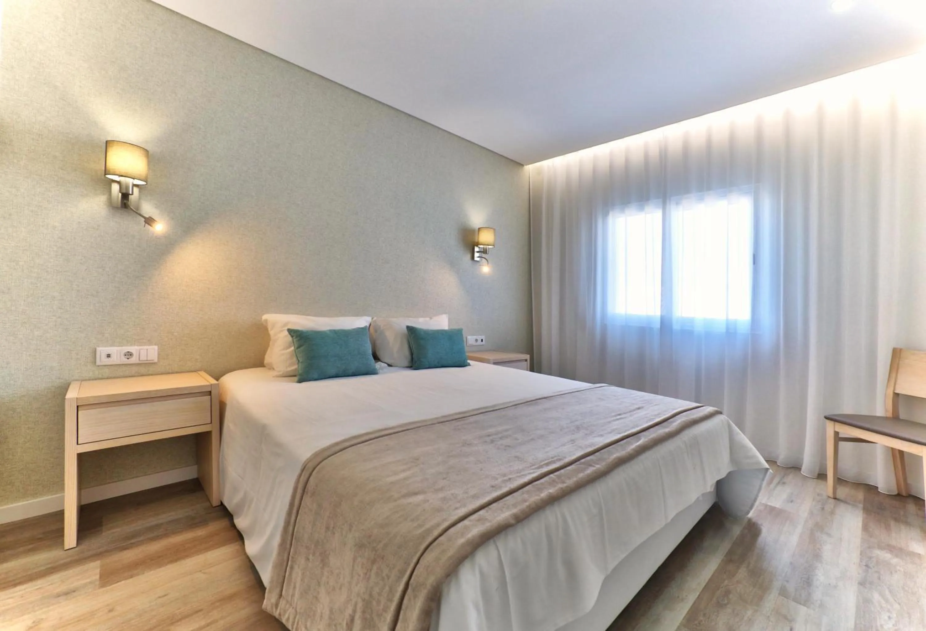 Photo of the whole room, Bed in Agua Hotels Vila Branca