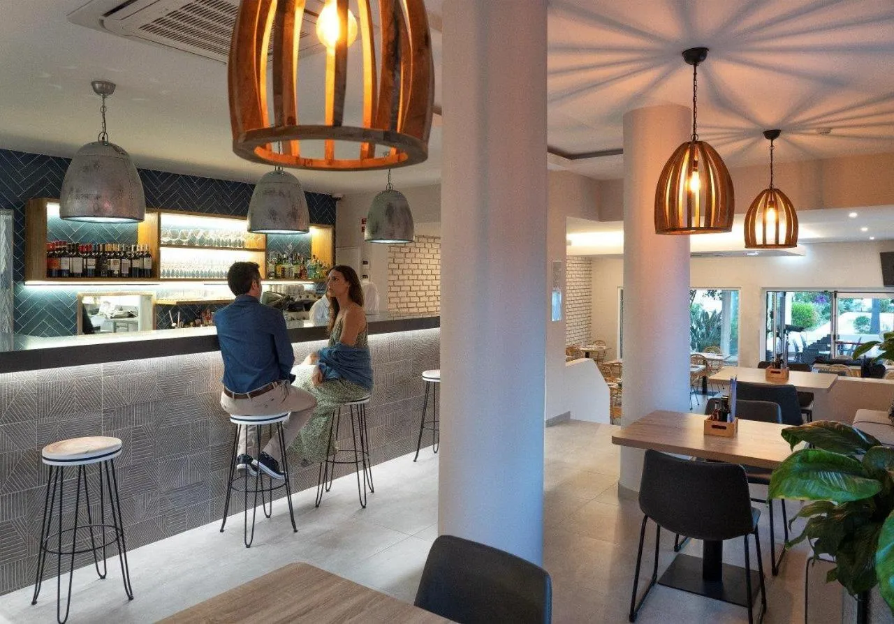 Restaurant/places to eat in Agua Hotels Vila Branca