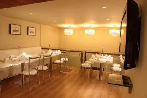 Restaurant/places to eat in Middleton Inn Restaurant/places to eat in Middleton Inn