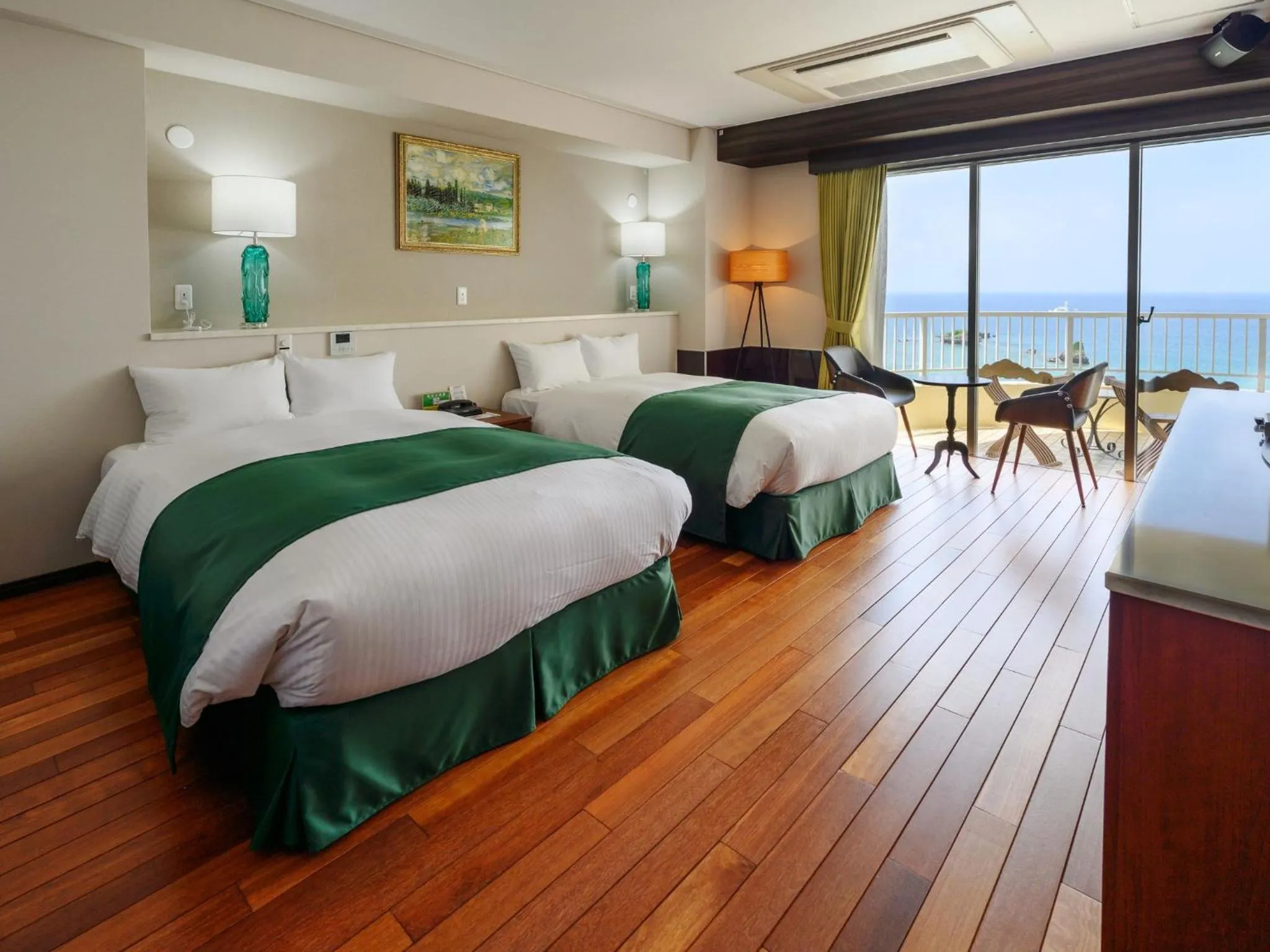 Photo of the whole room, Bed in Hotel Resonex Nago