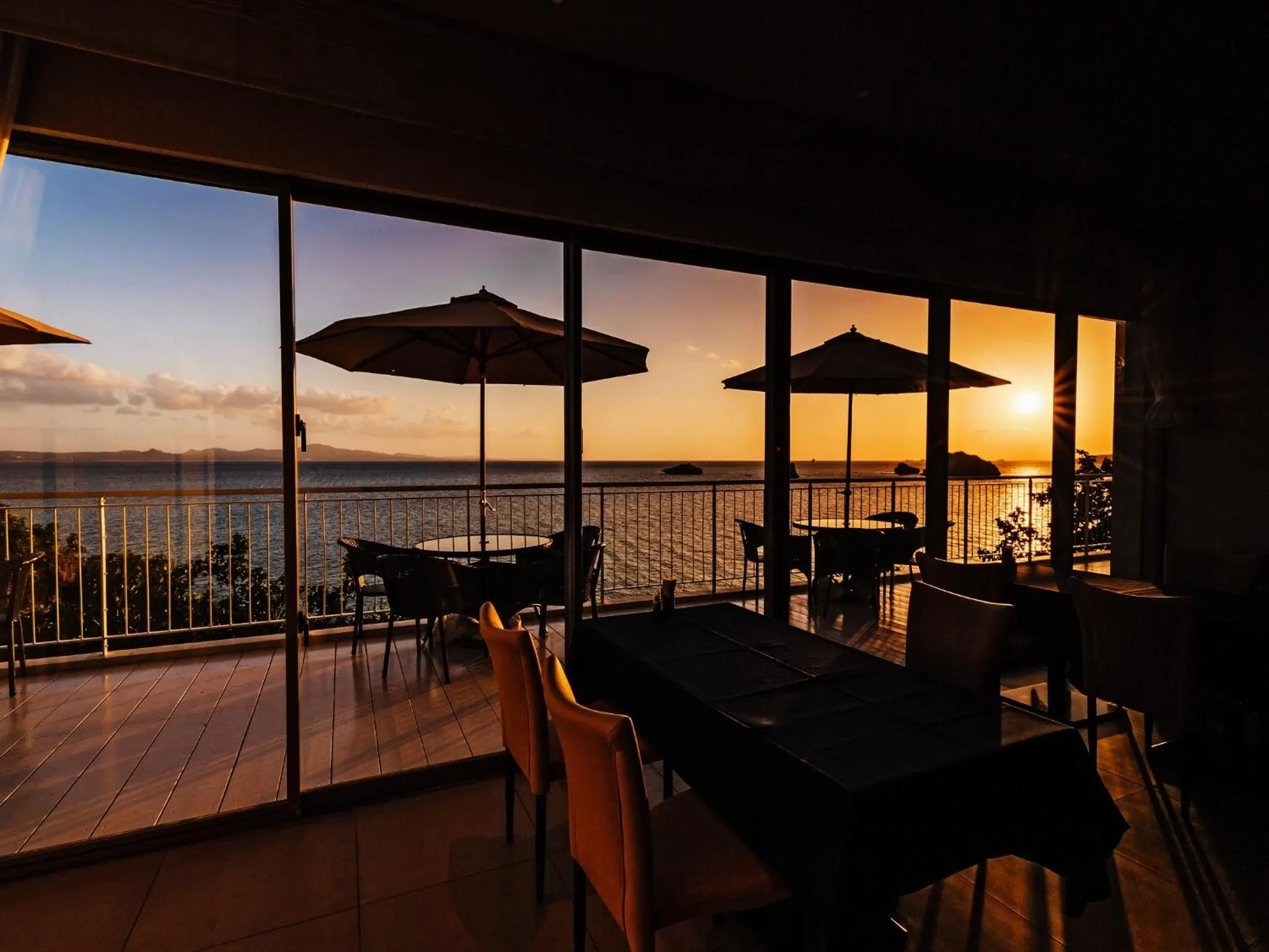 Restaurant/places to eat in Hotel Resonex Nago