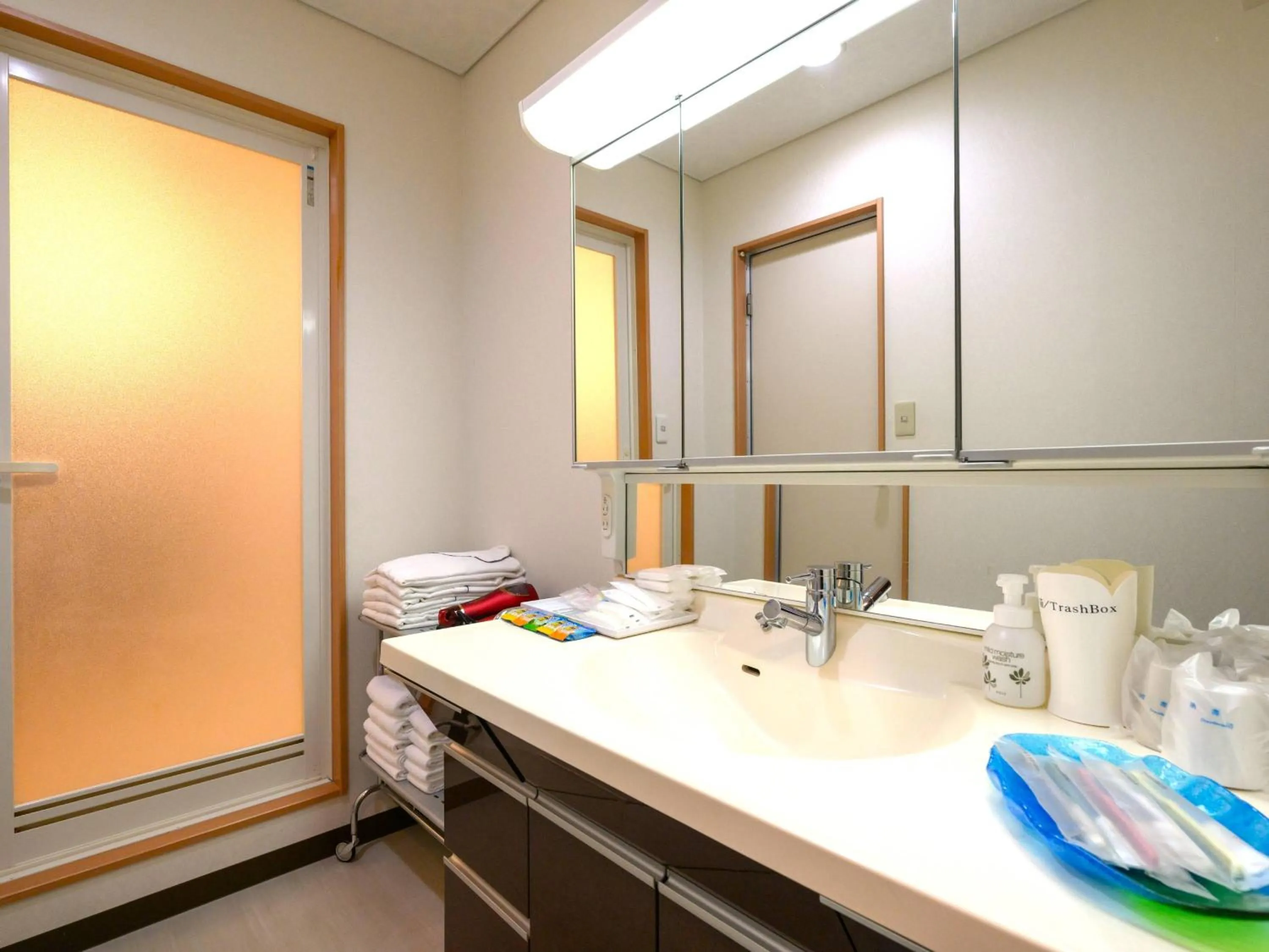 Photo of the whole room, Bed in Hotel Resonex Nago