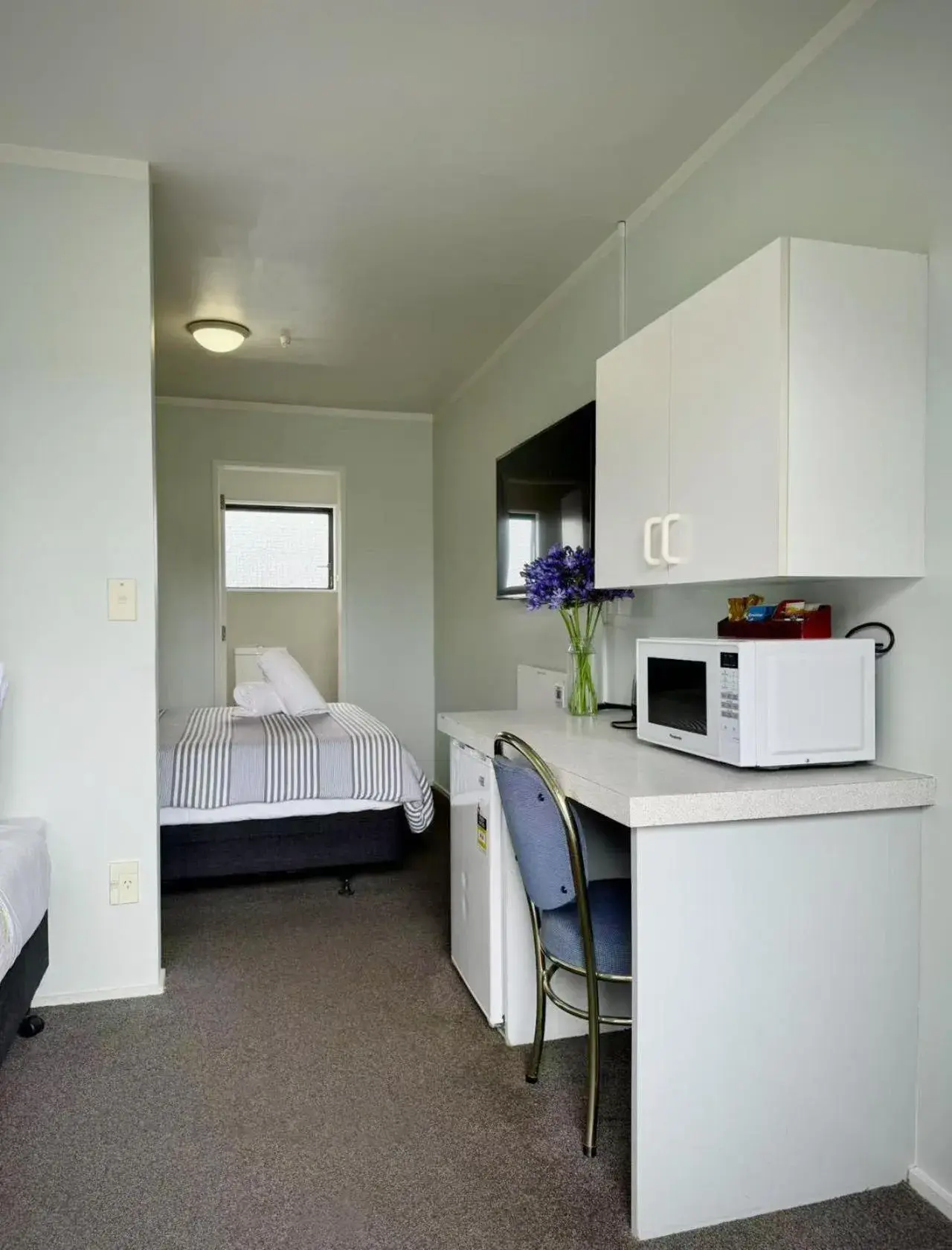 Bed in Adelaide Motel Bed in Adelaide Motel