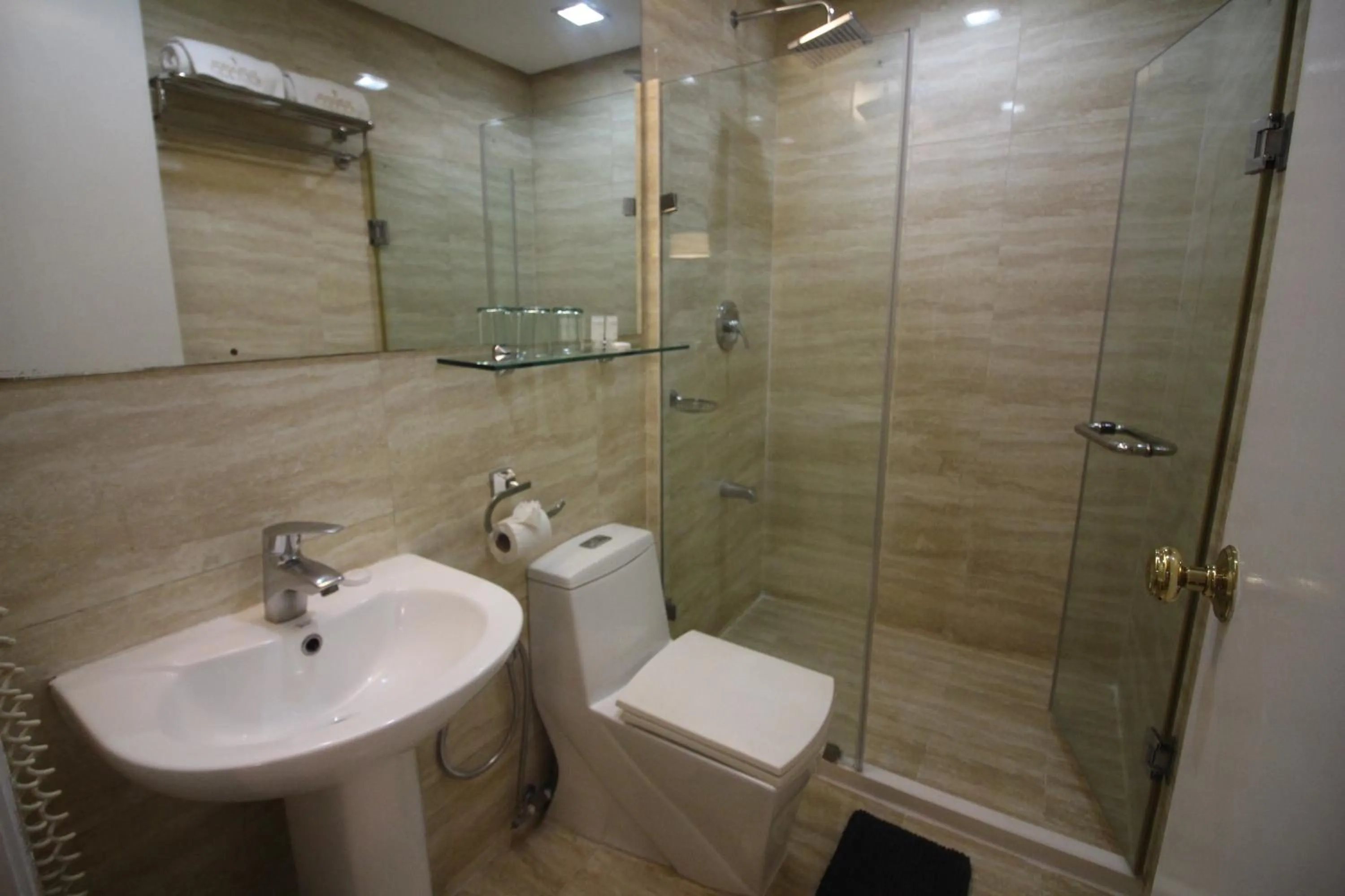 Shower in BSA Twin Towers