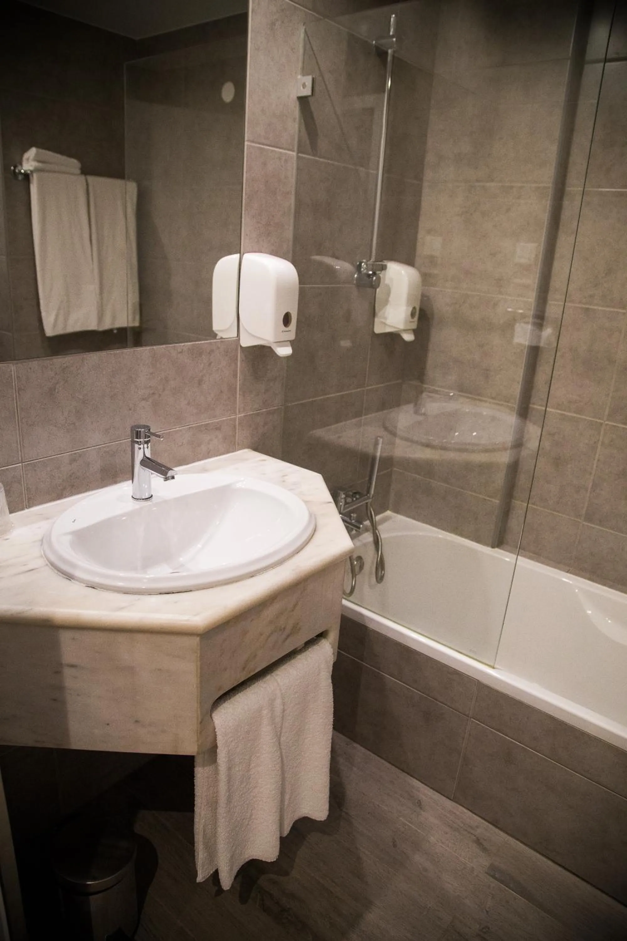 Bathroom in Hotel Dom Fernando