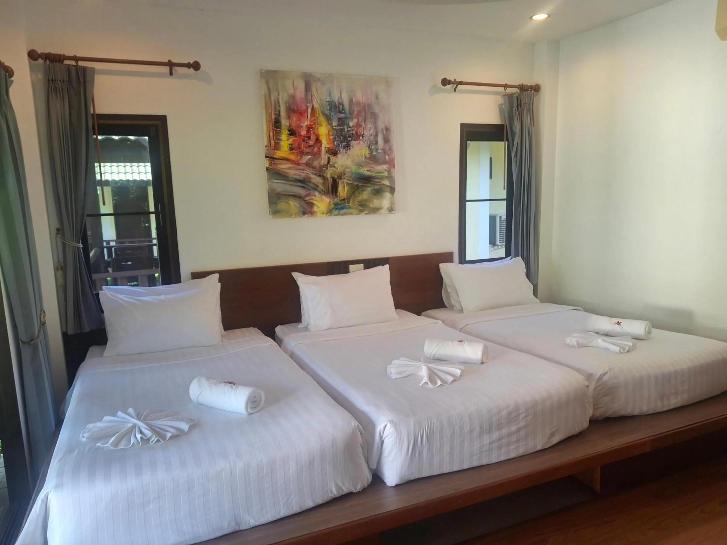 Phatcharee Resort
