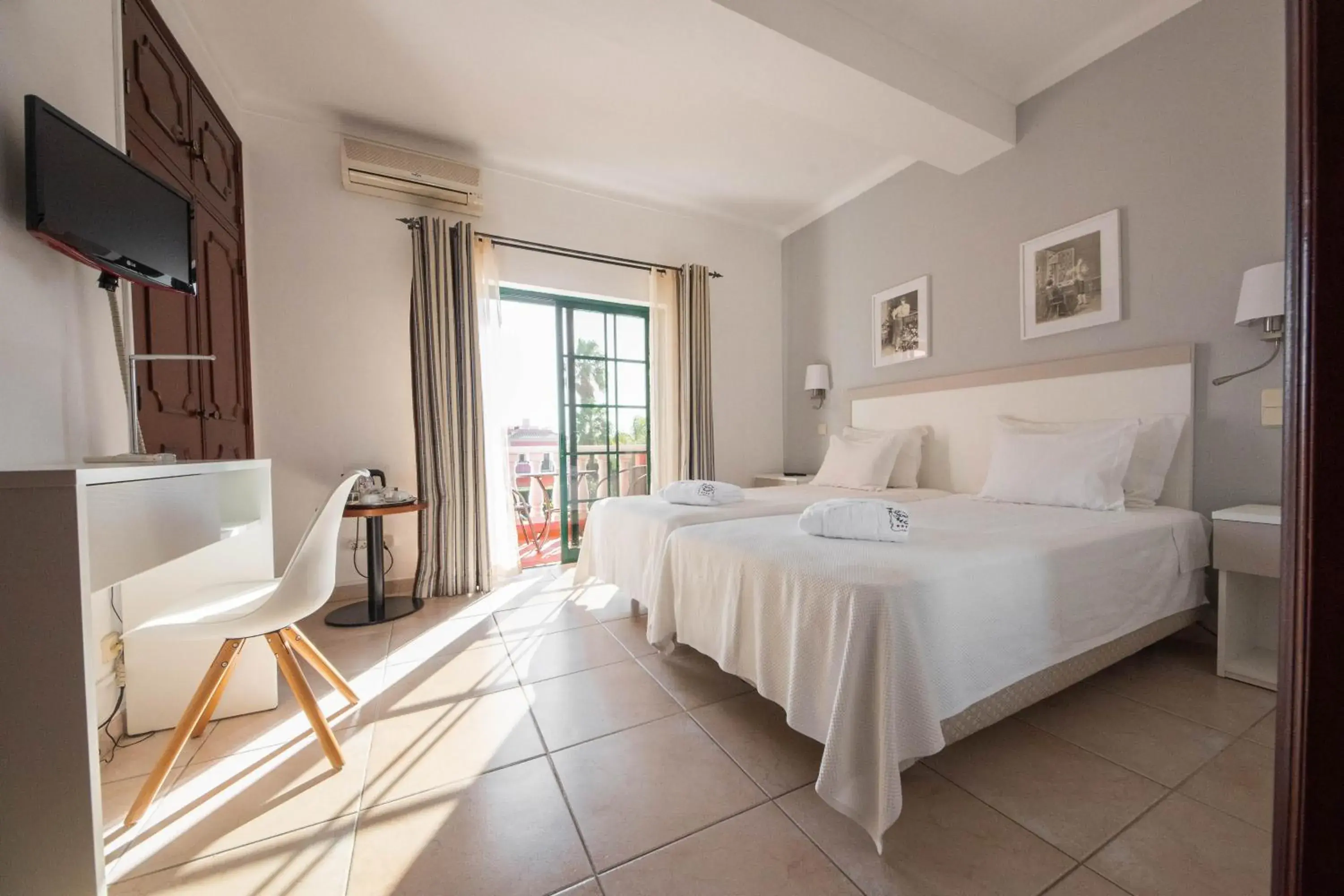 Double or Twin Room in Solar de Mos Double or Twin Room in Solar de Mos