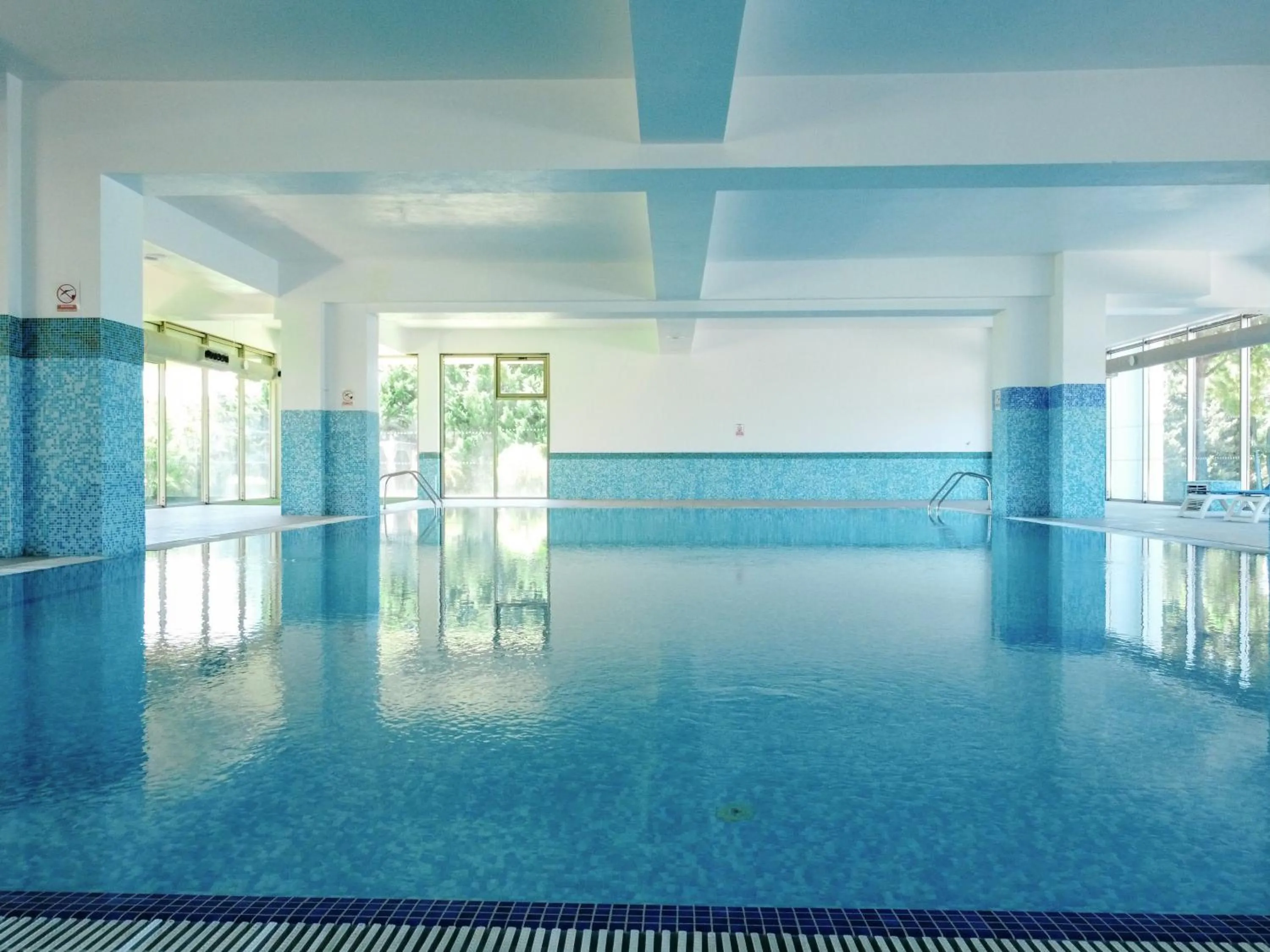 Swimming pool in Alfagar Alto da Colina