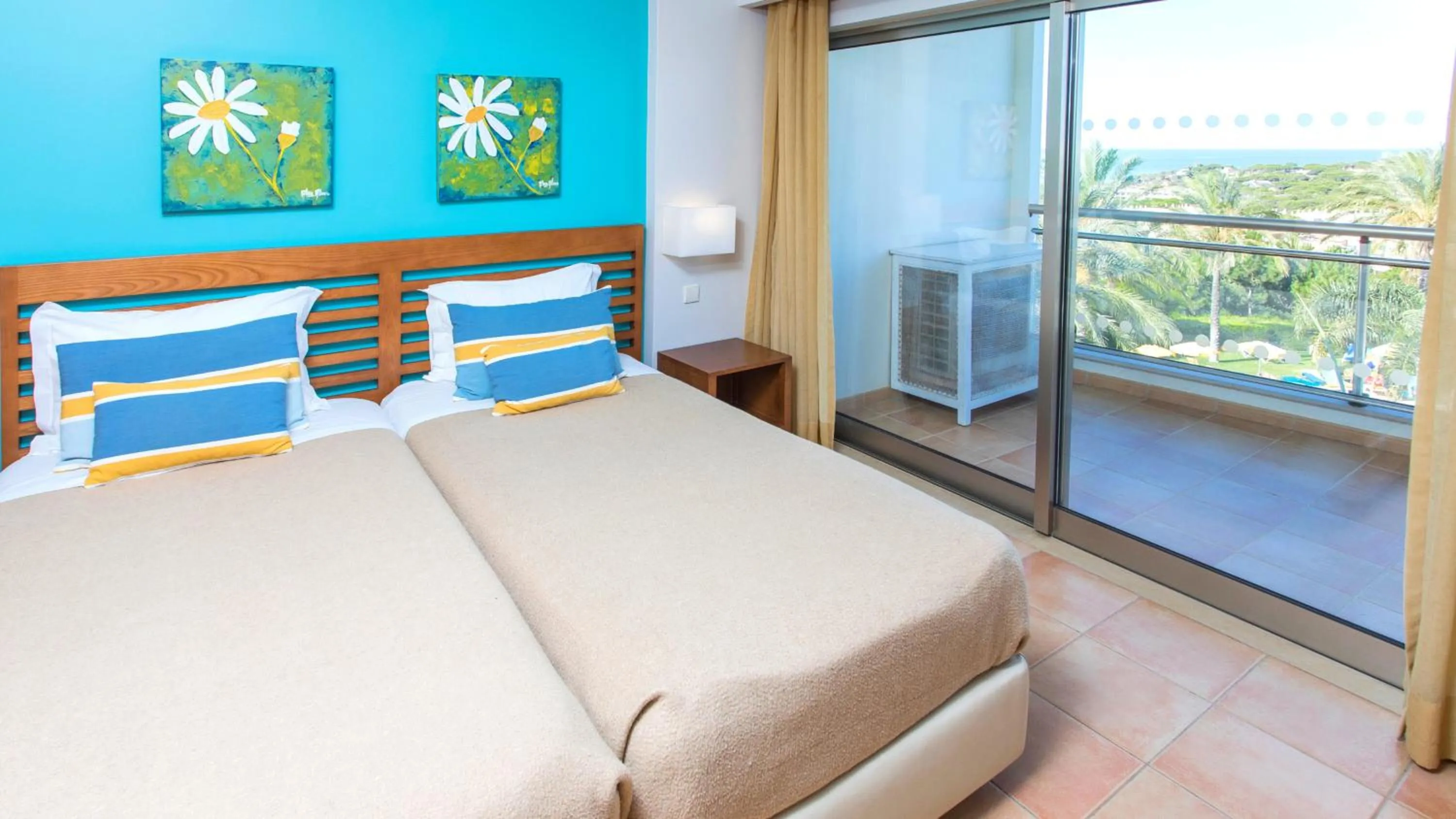 Bed in Alfagar Alto da Colina