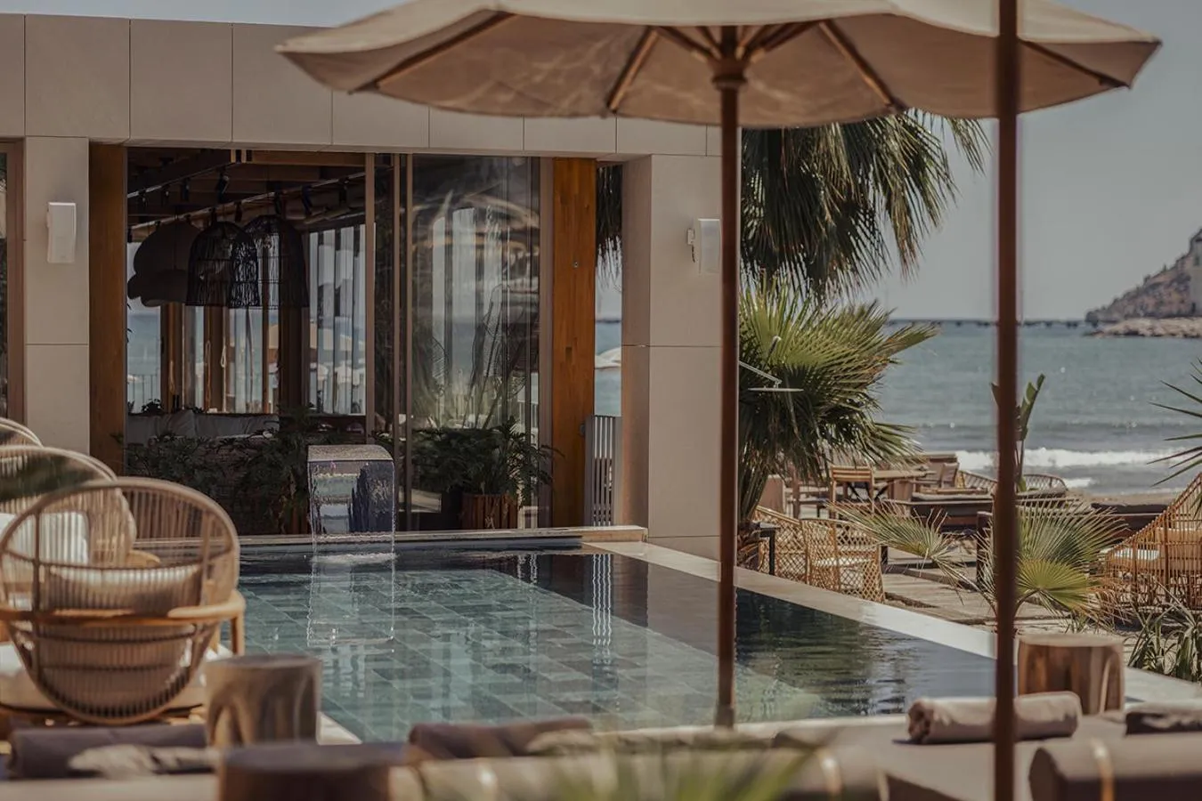 Swimming pool in Sun Hotel By En Vie Beach