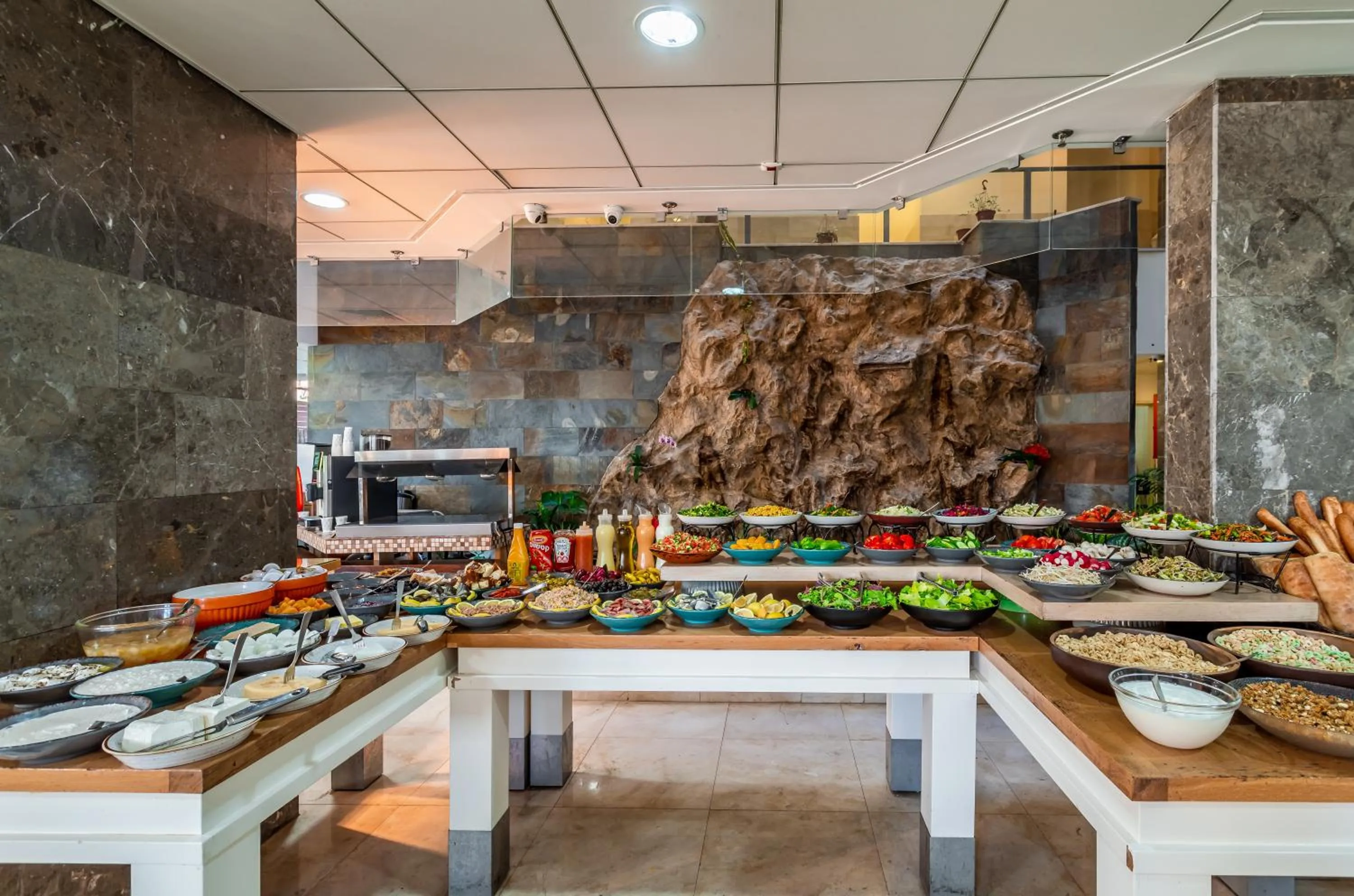 Breakfast in Emily's Hotel