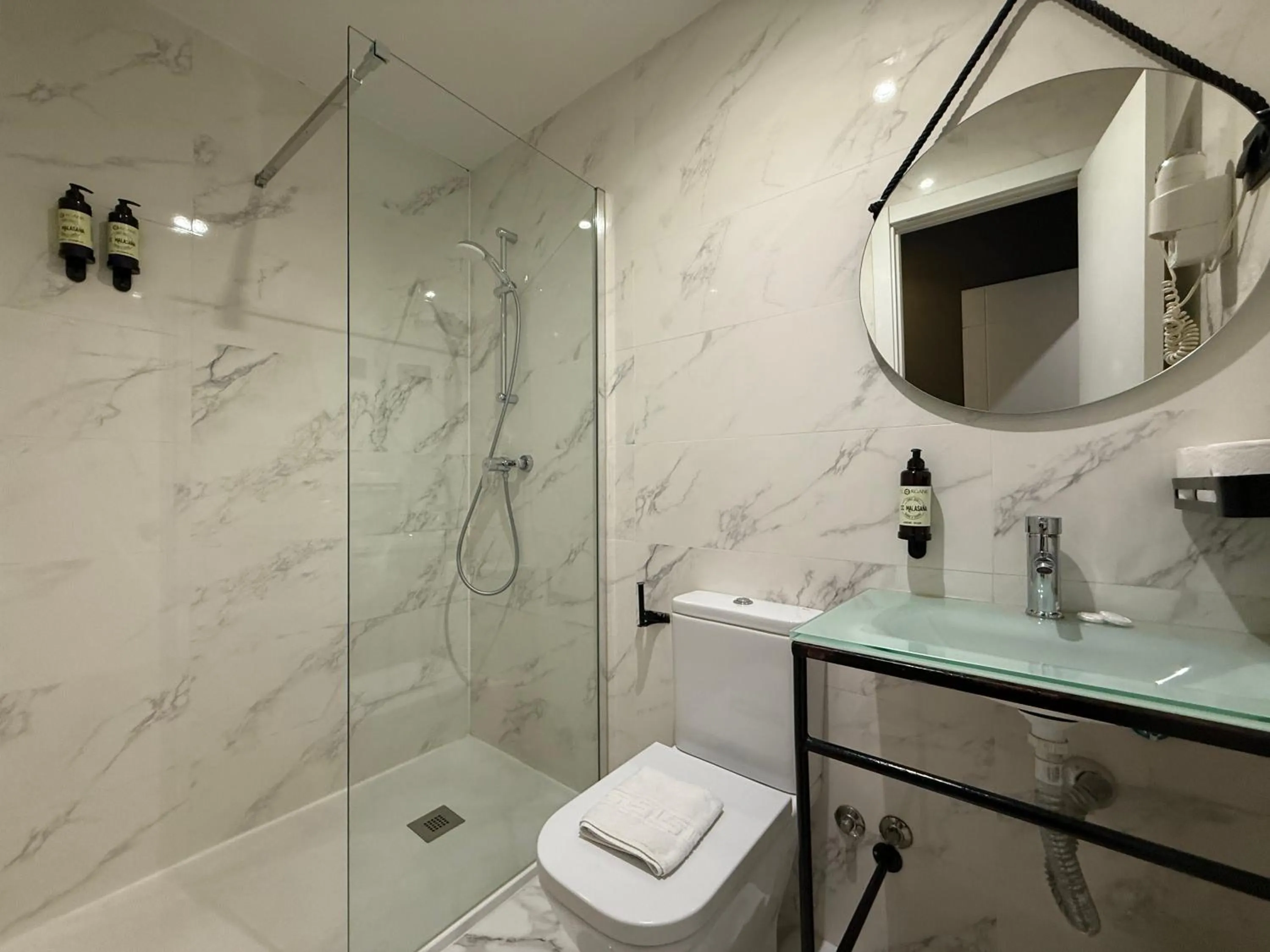 Bathroom in CC Malasaña