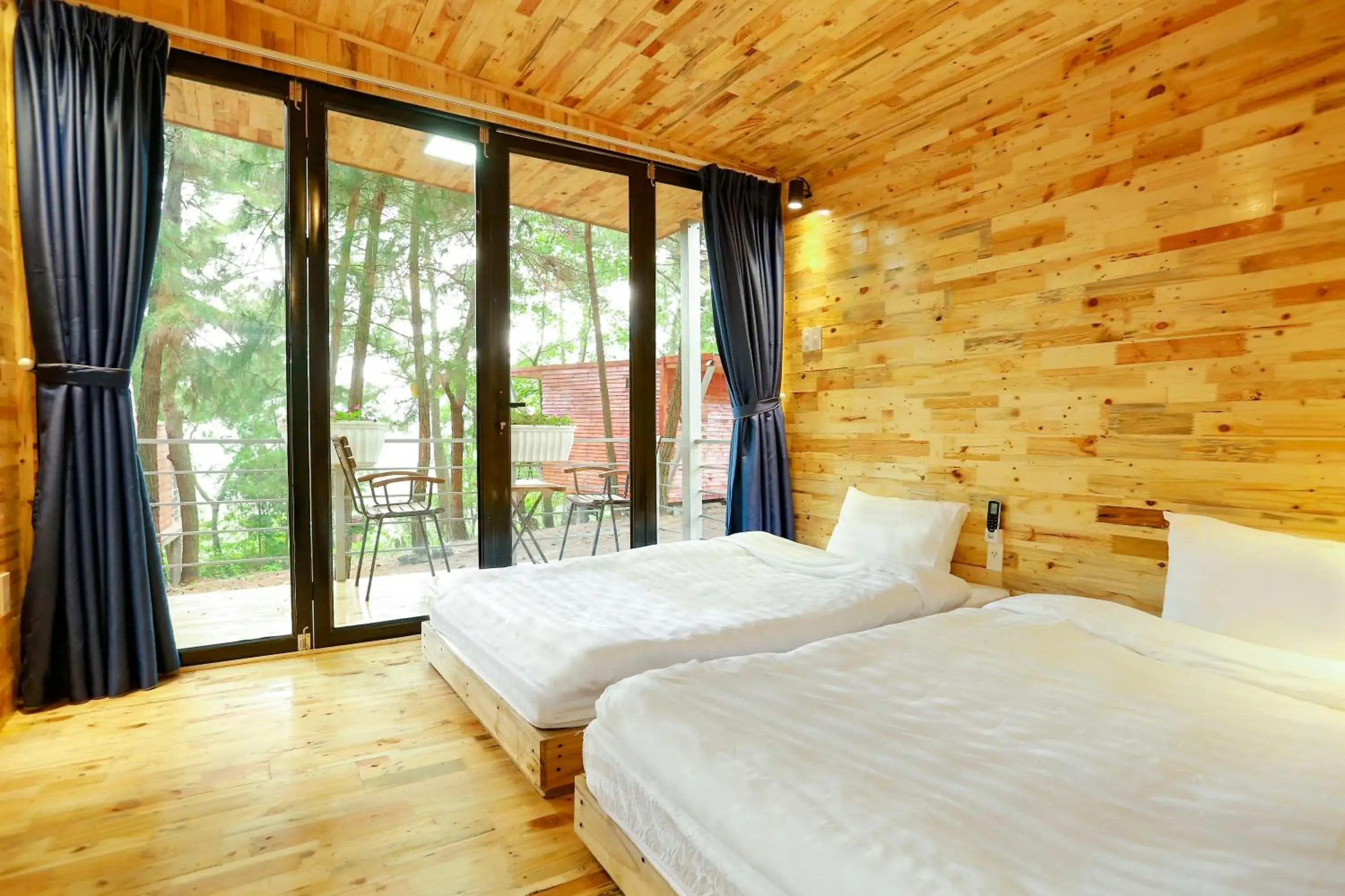 Chalet - single occupancy in Cat Ba Eco Lodge Chalet - single occupancy in Cat Ba Eco Lodge