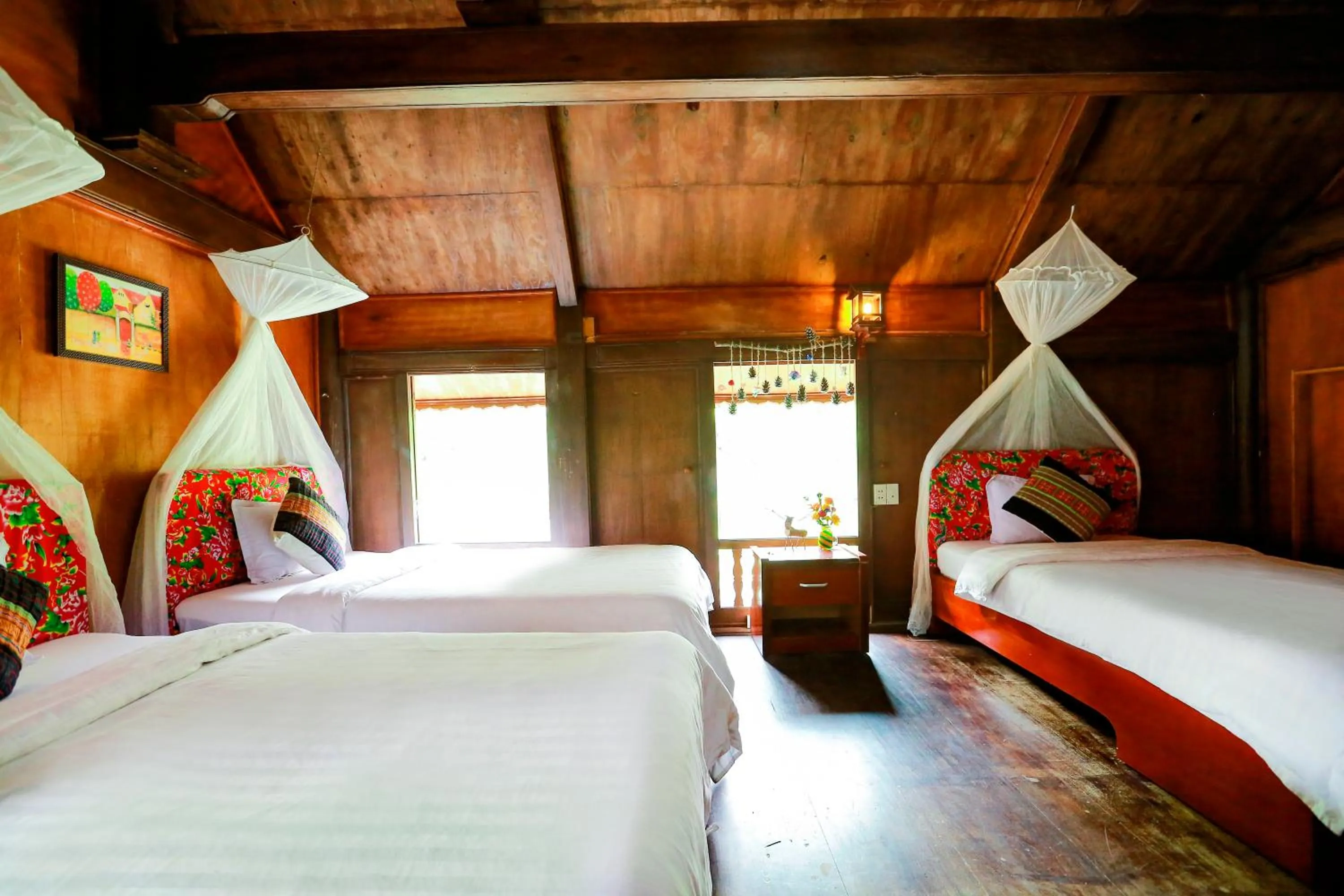 Bed in Cat Ba Eco Lodge