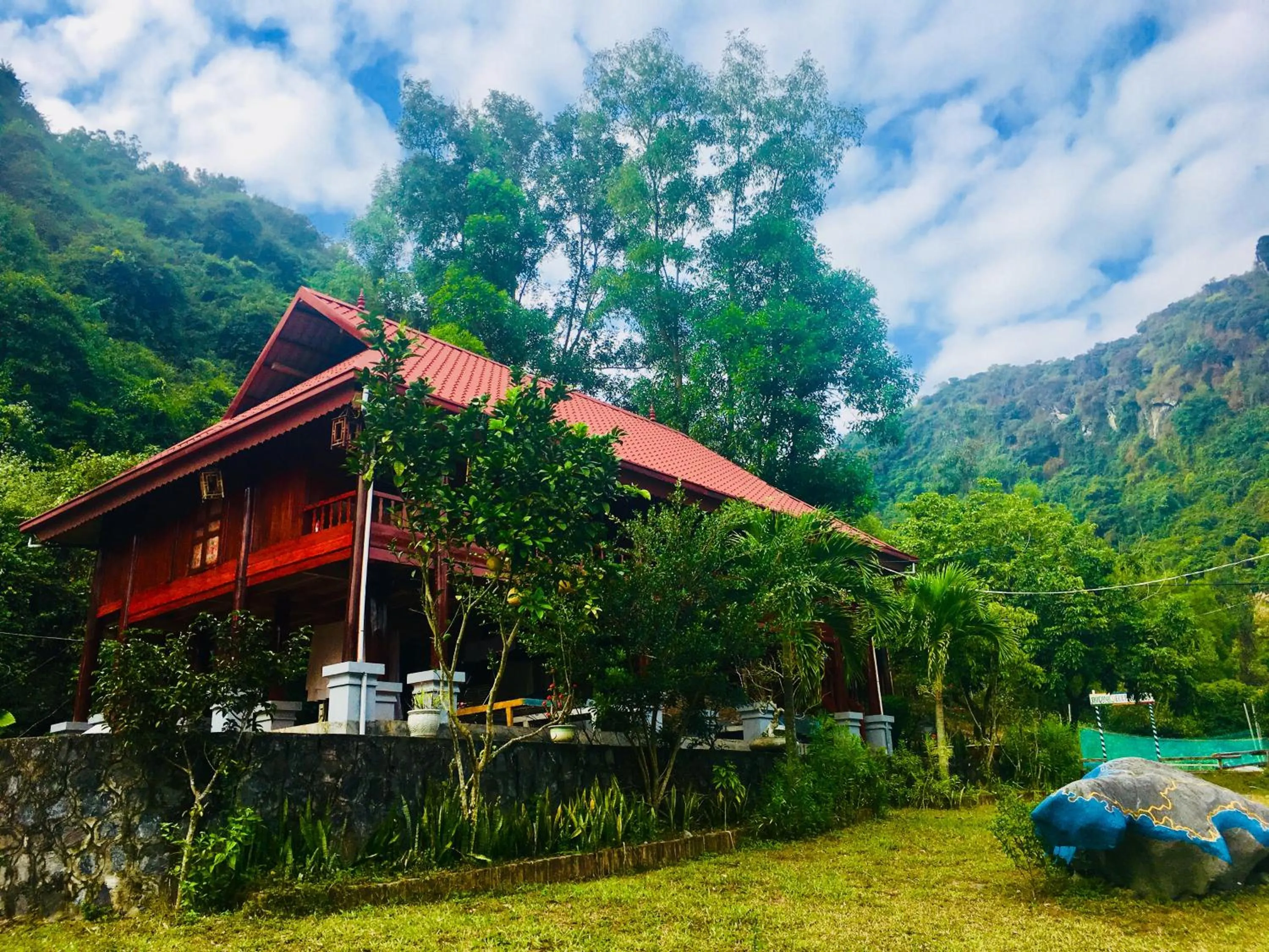 Cat Ba Eco Lodge