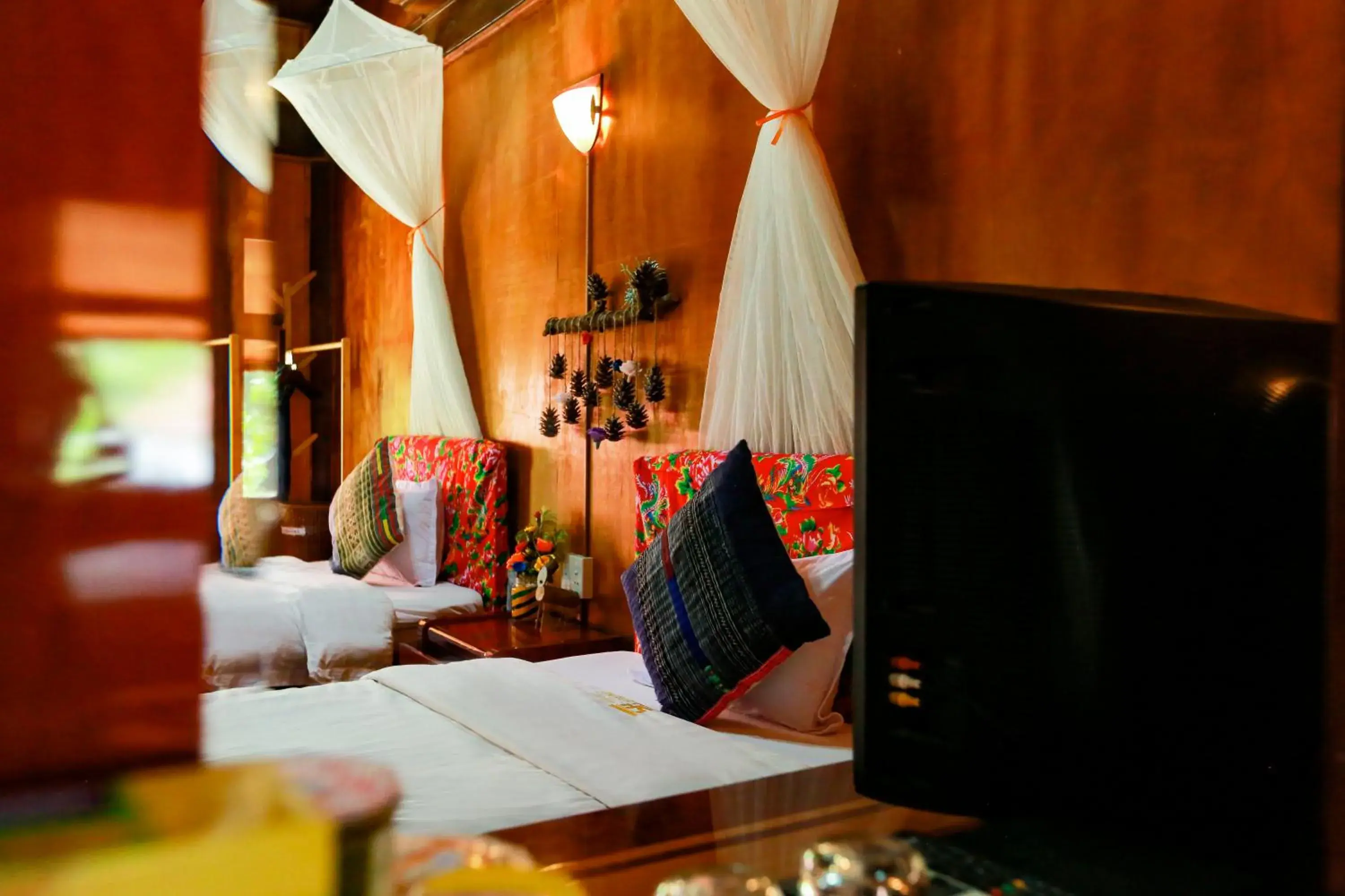 Deluxe Twin Room - single occupancy in Cat Ba Eco Lodge Deluxe Twin Room - single occupancy in Cat Ba Eco Lodge