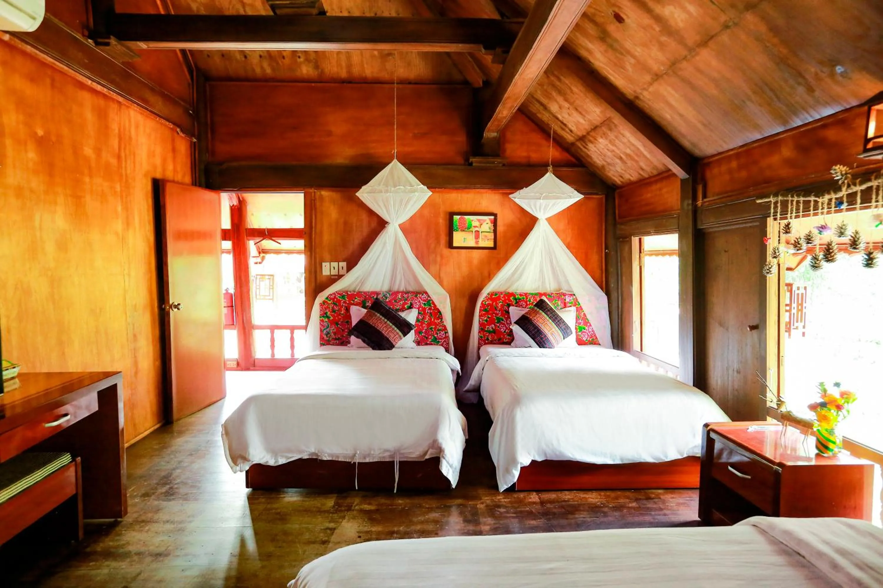 Bed in Cat Ba Eco Lodge