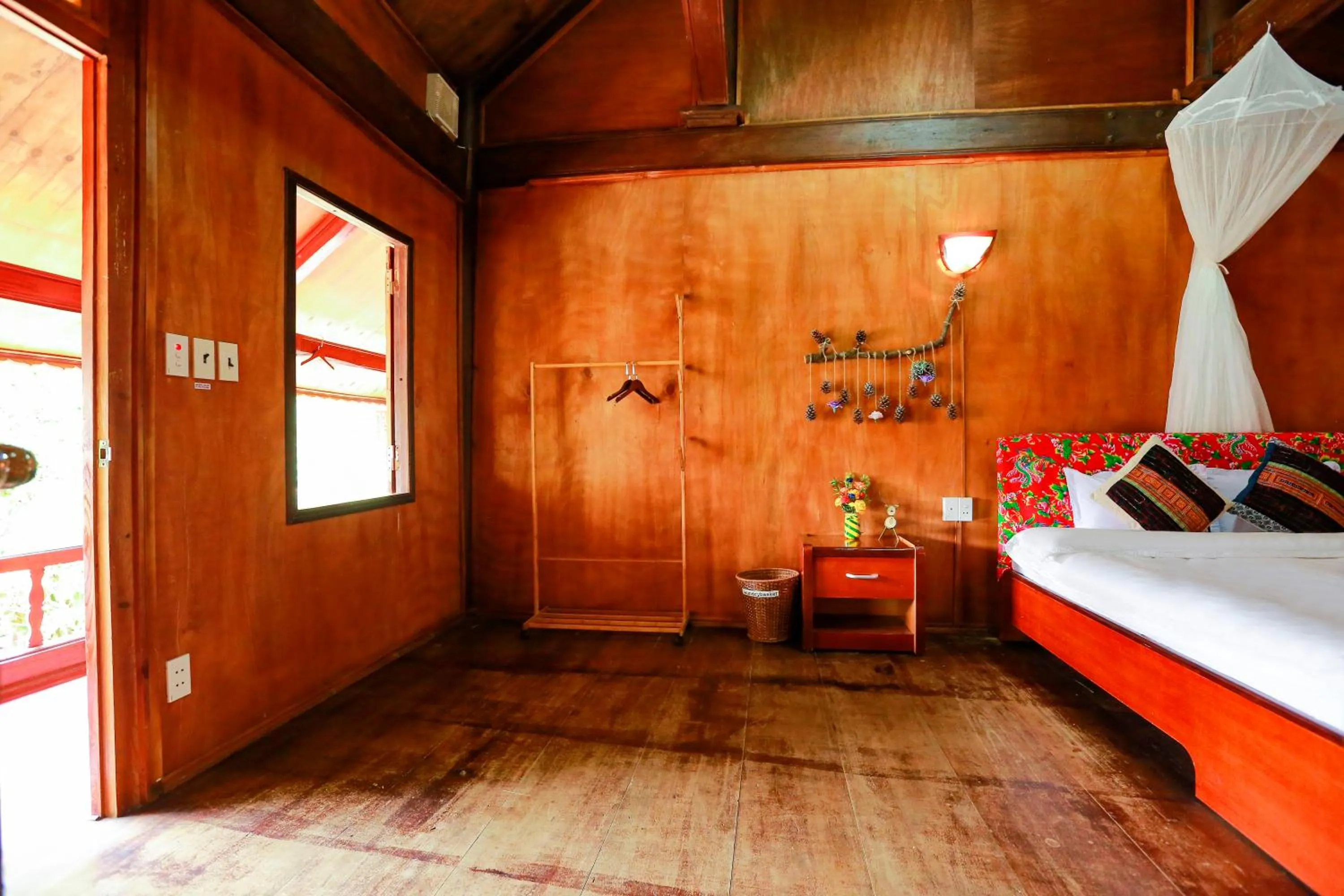 Bed in Cat Ba Eco Lodge