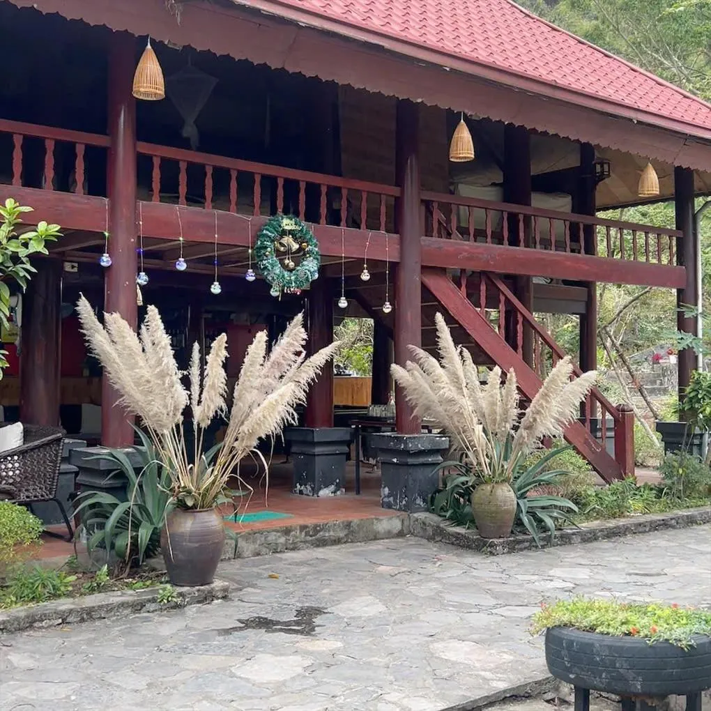 Cat Ba Eco Lodge