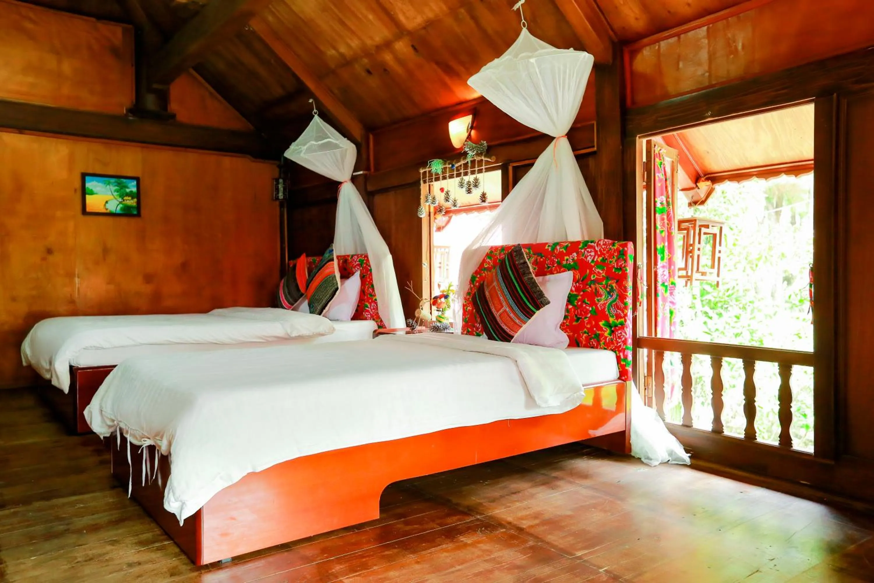 Bed in Cat Ba Eco Lodge