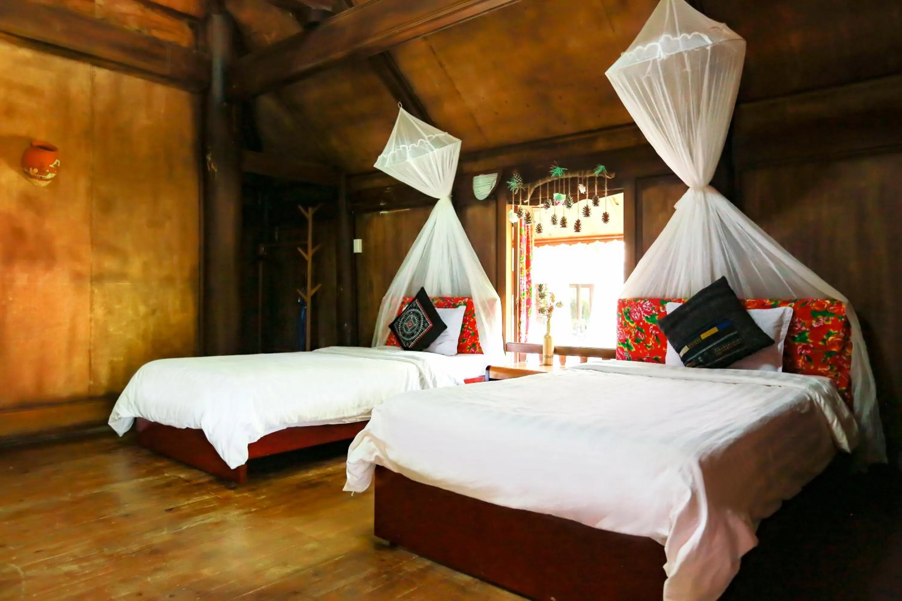 Bed in Cat Ba Eco Lodge
