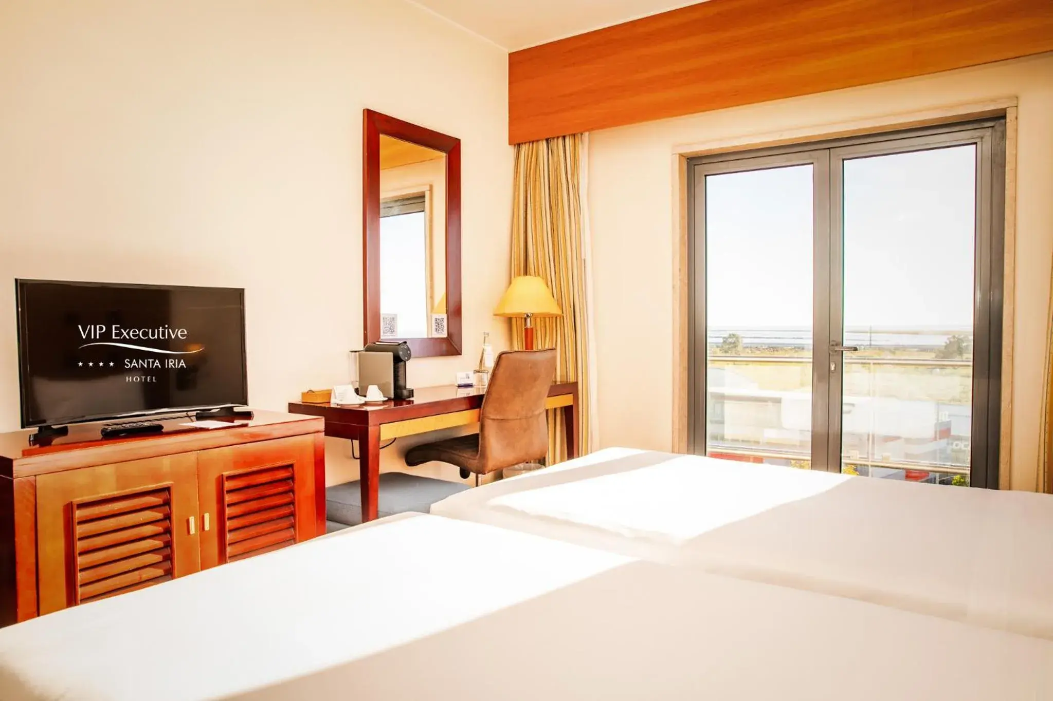 Bed in VIP Executive Santa Iria Hotel Bed in VIP Executive Santa Iria Hotel