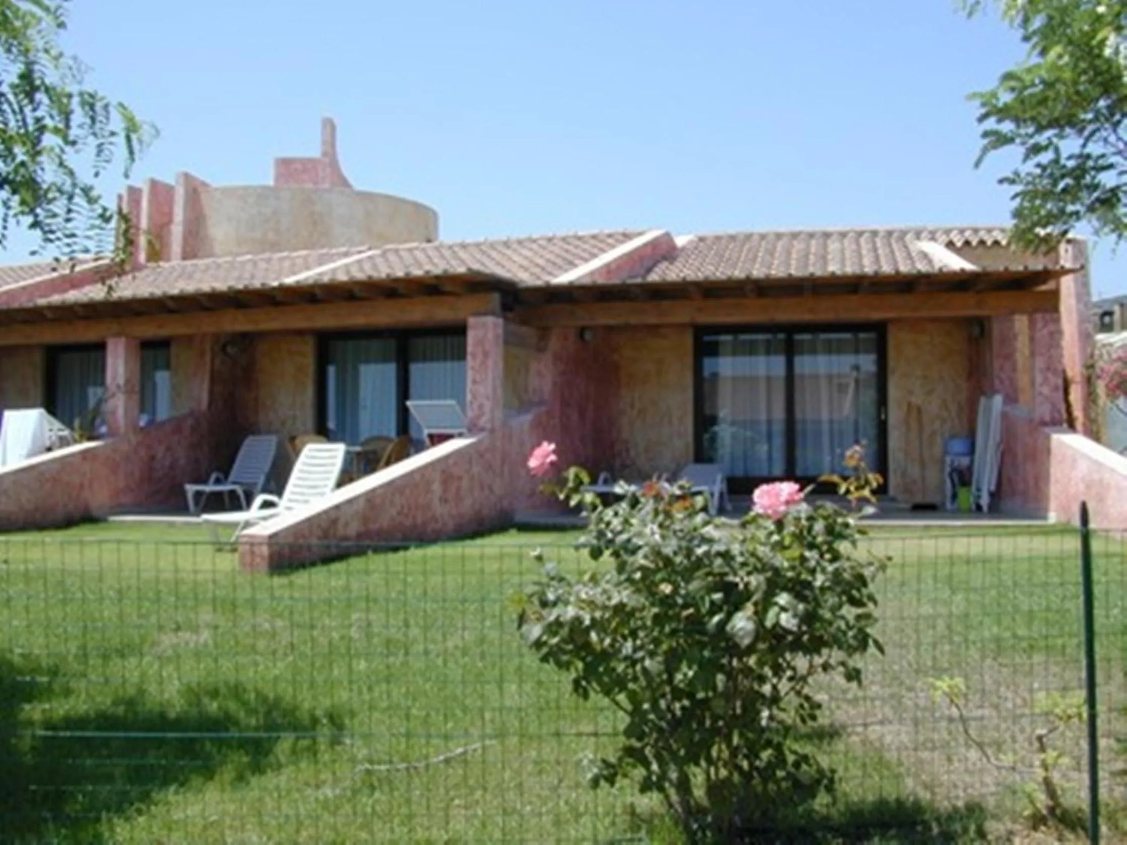 Facade/entrance in Residence Il Borgo di Porto Corallo