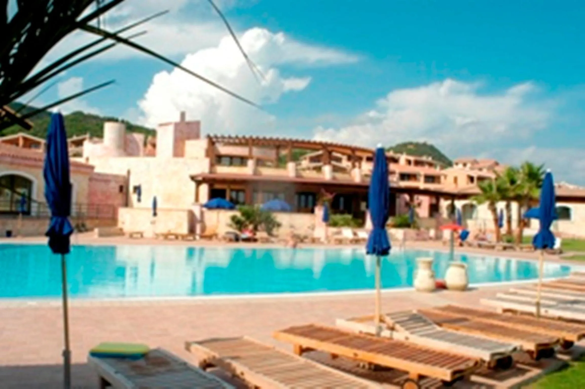 Swimming pool in Residence Il Borgo di Porto Corallo
