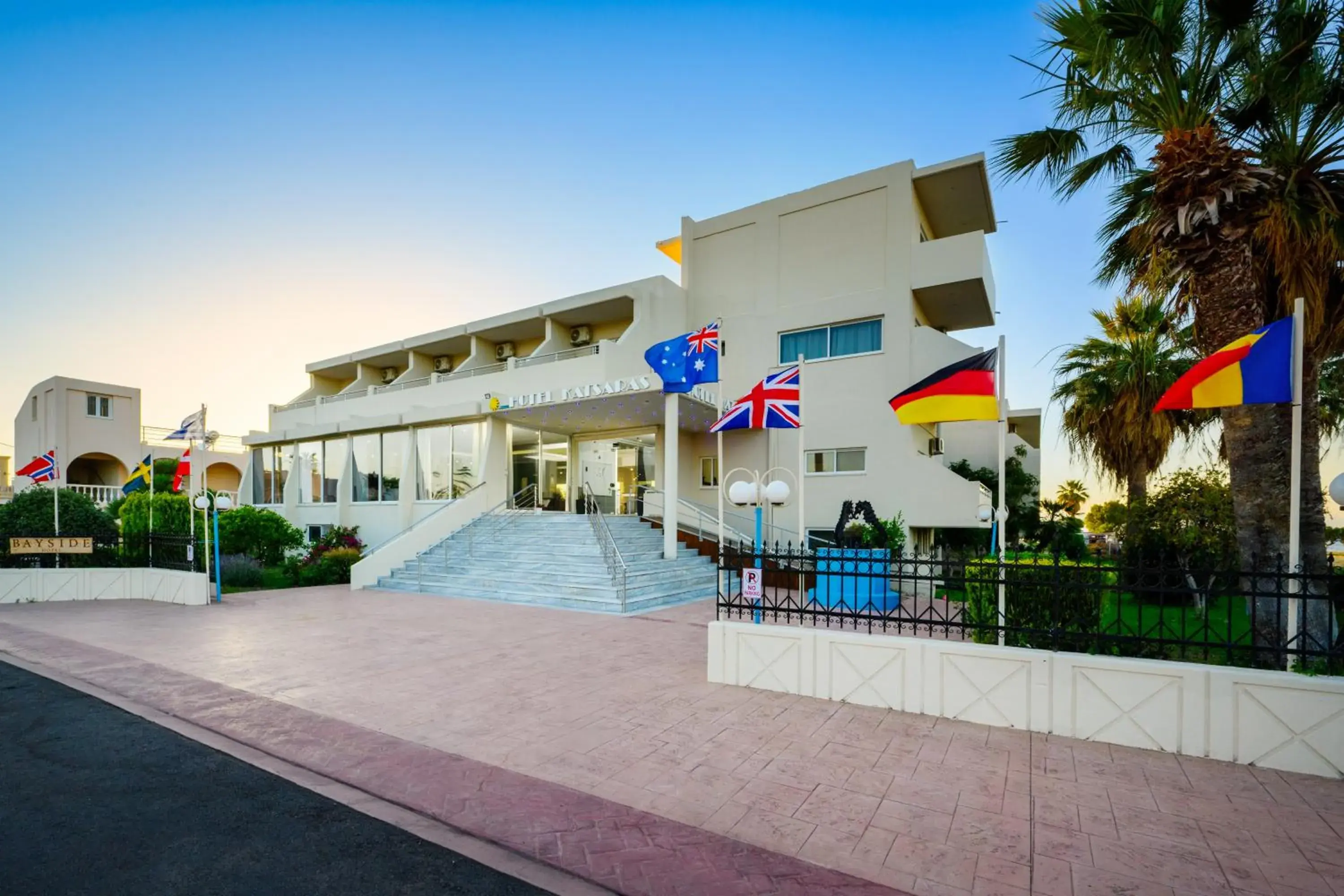 Property building in Bayside Hotel Katsaras Property building in Bayside Hotel Katsaras