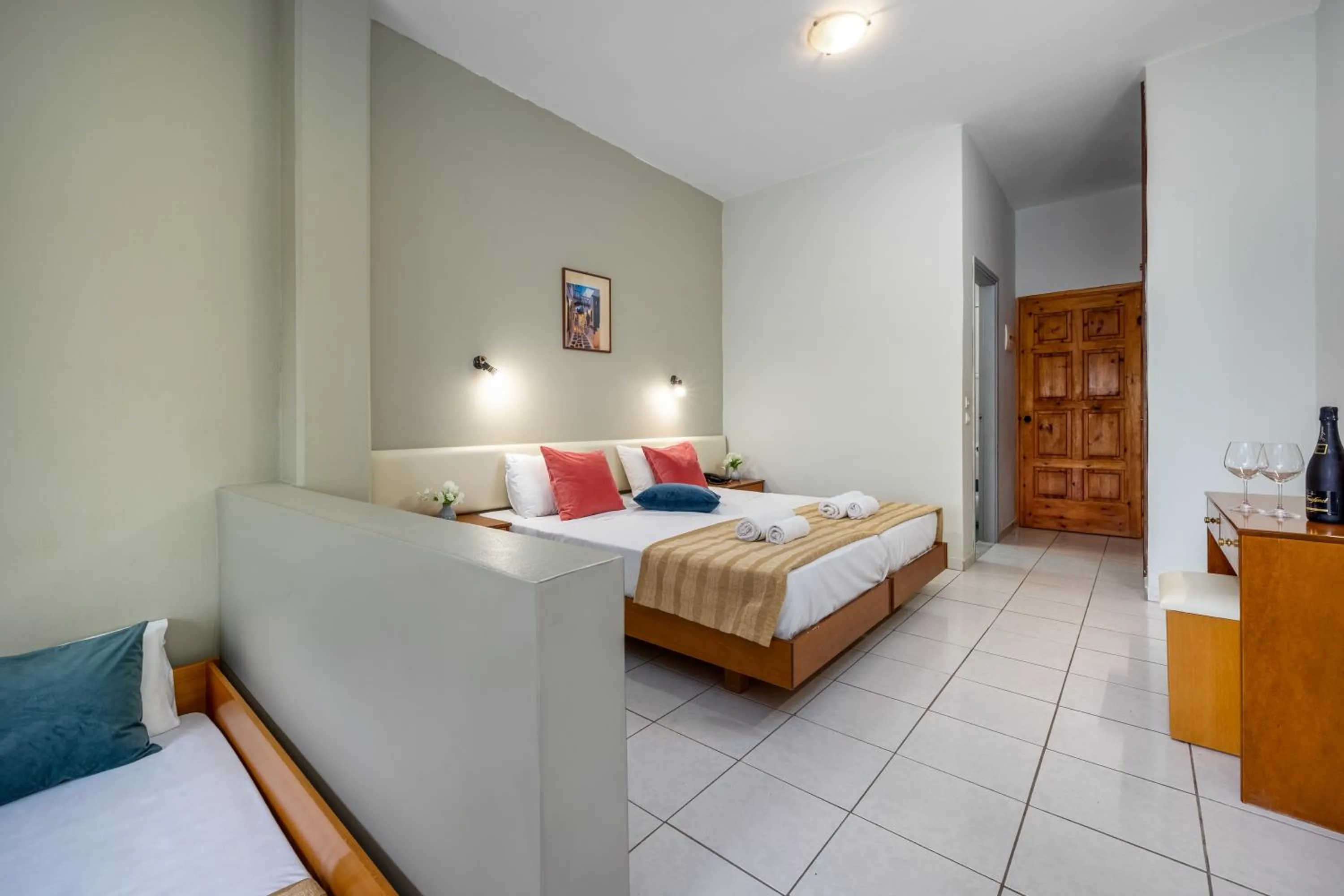 Bedroom, Bed in Bayside Hotel Katsaras