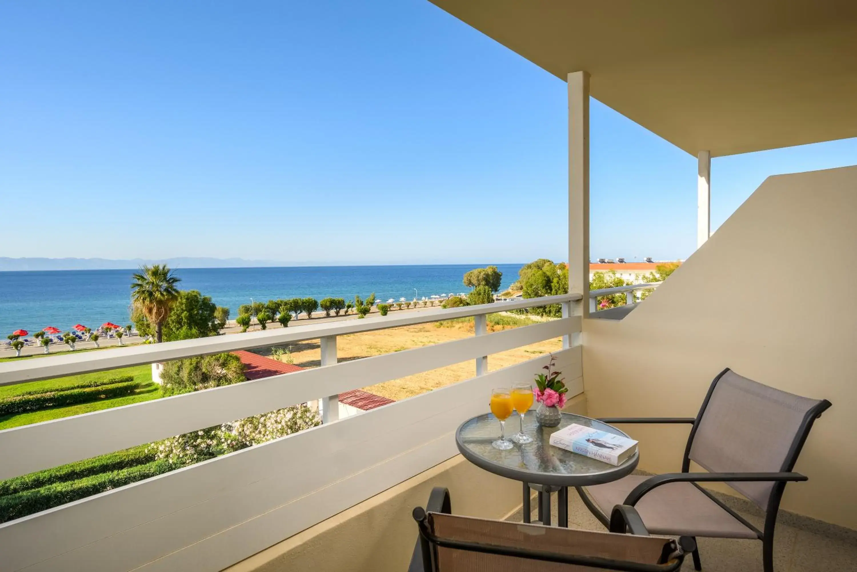 Property building in Bayside Hotel Katsaras Property building in Bayside Hotel Katsaras