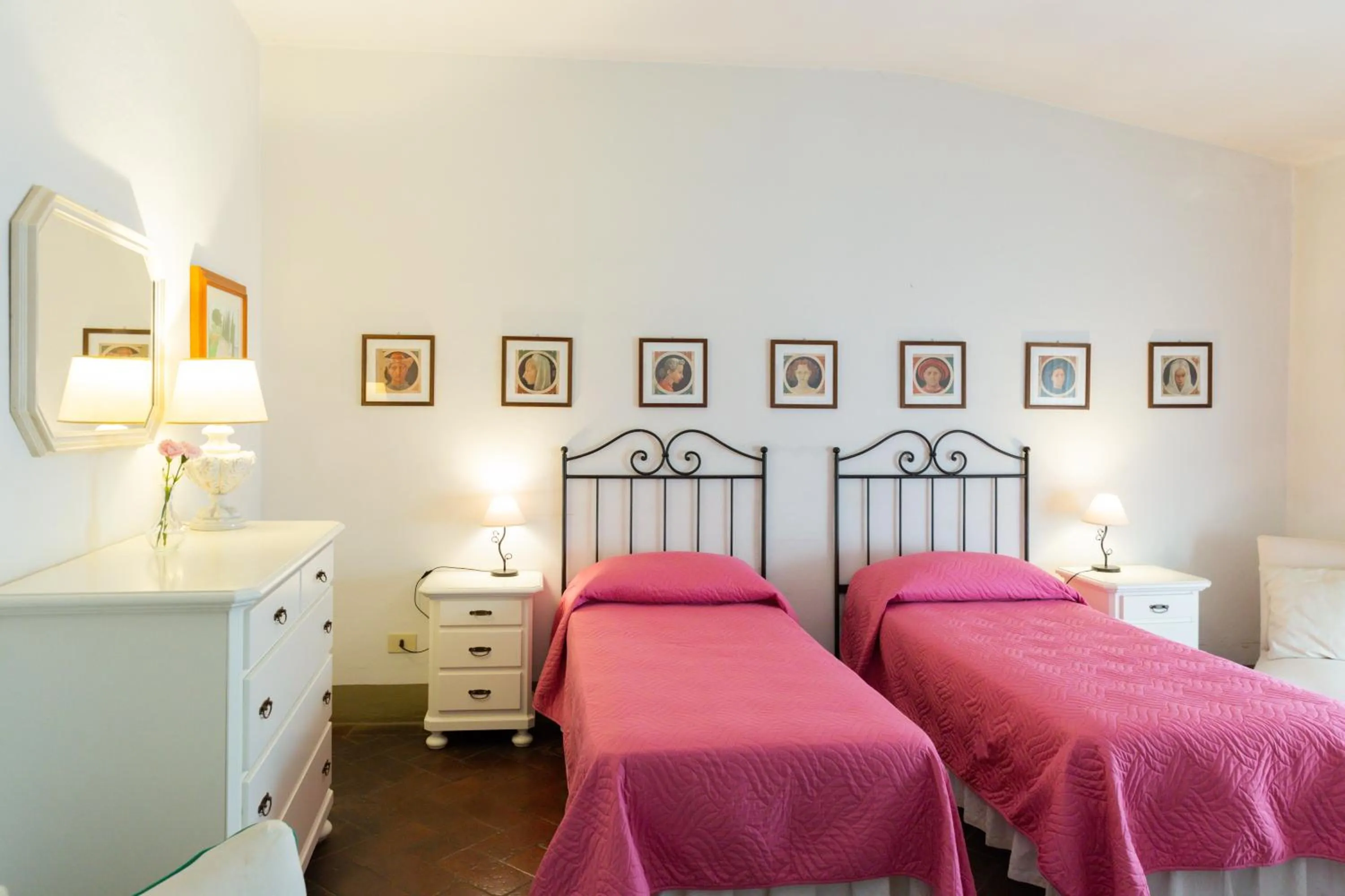 Bed in Villa Rucellai