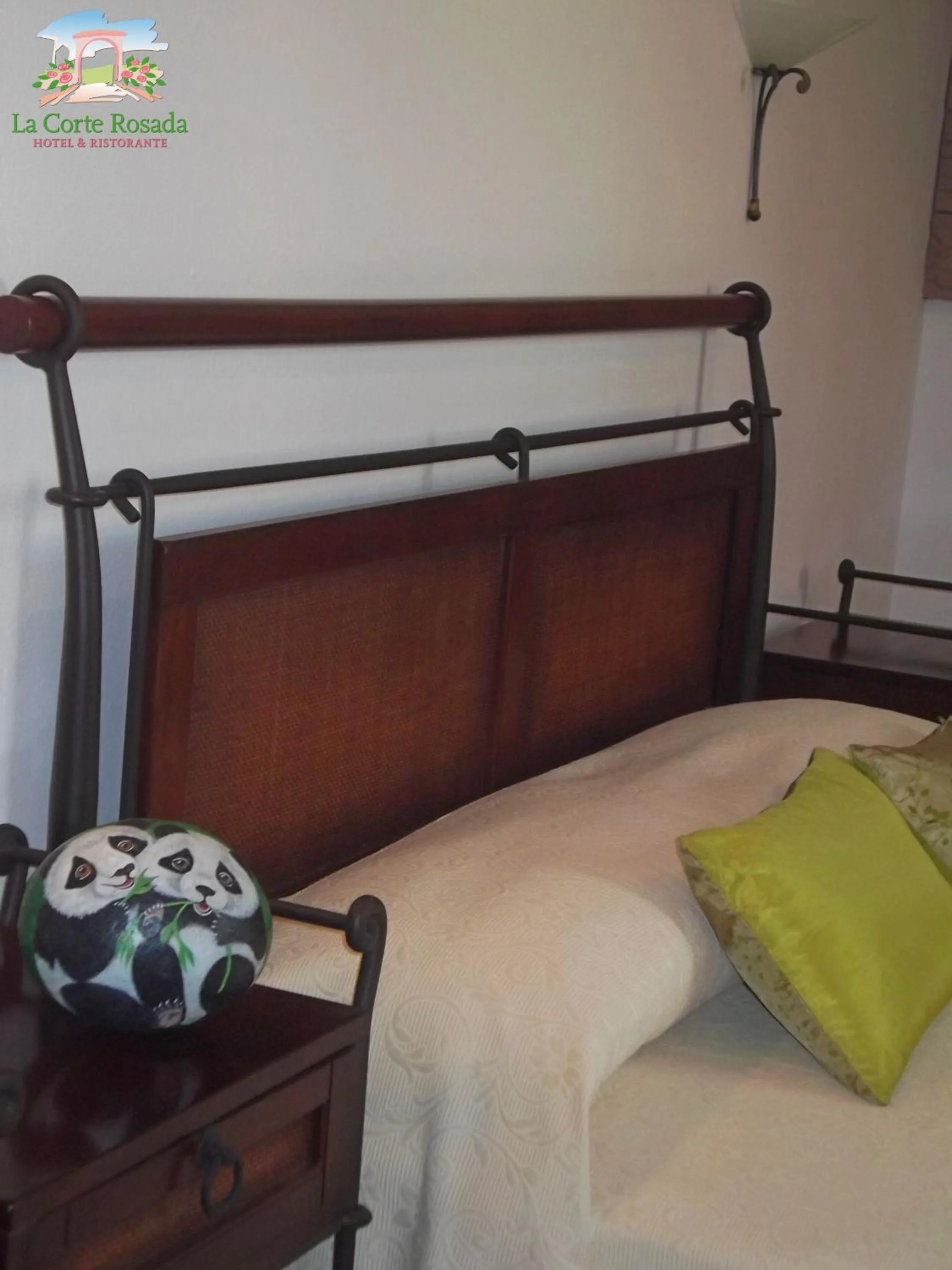 Other, Bed in Hotel La Corte Rosada