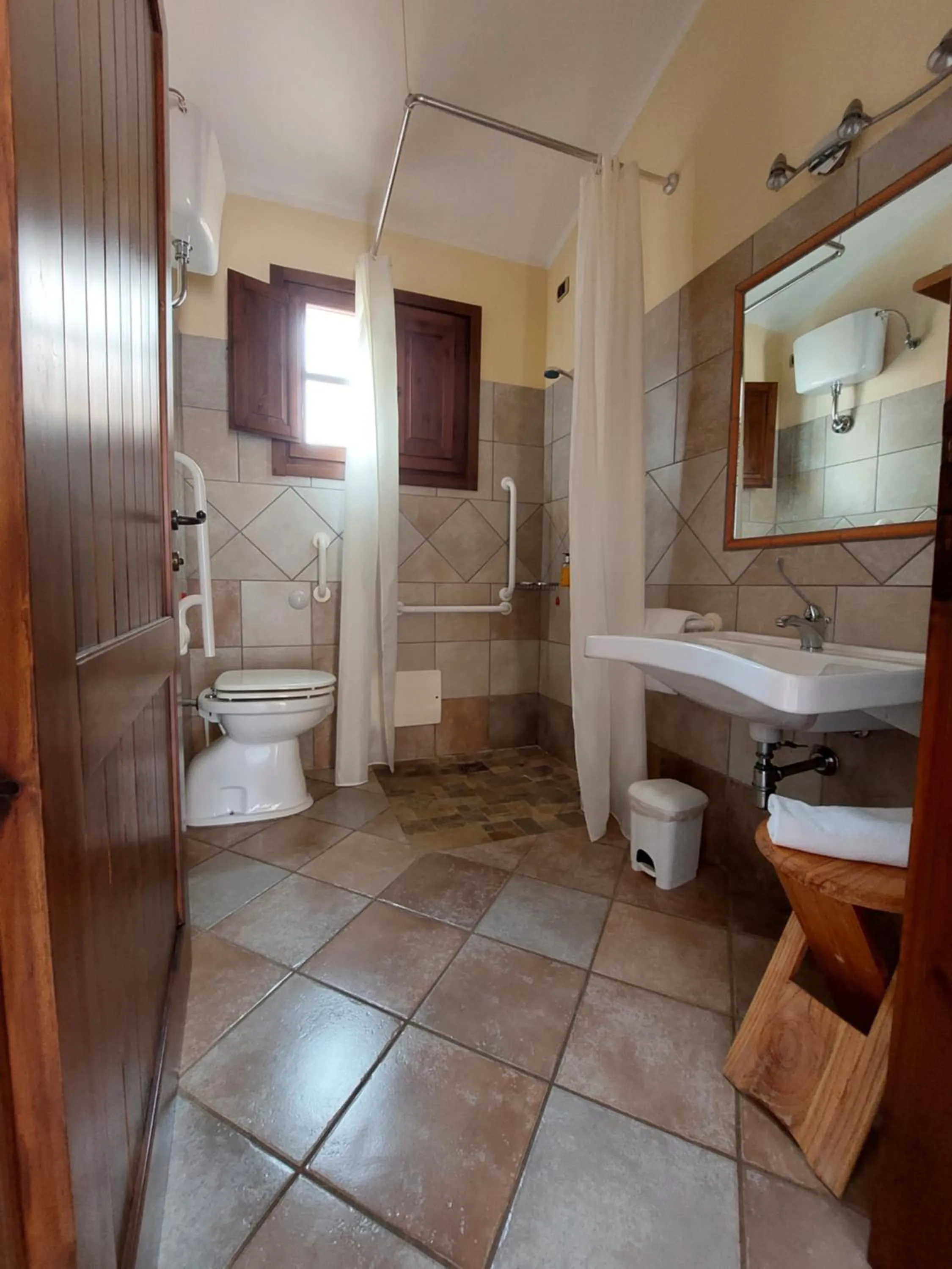 Bathroom in Hotel La Corte Rosada