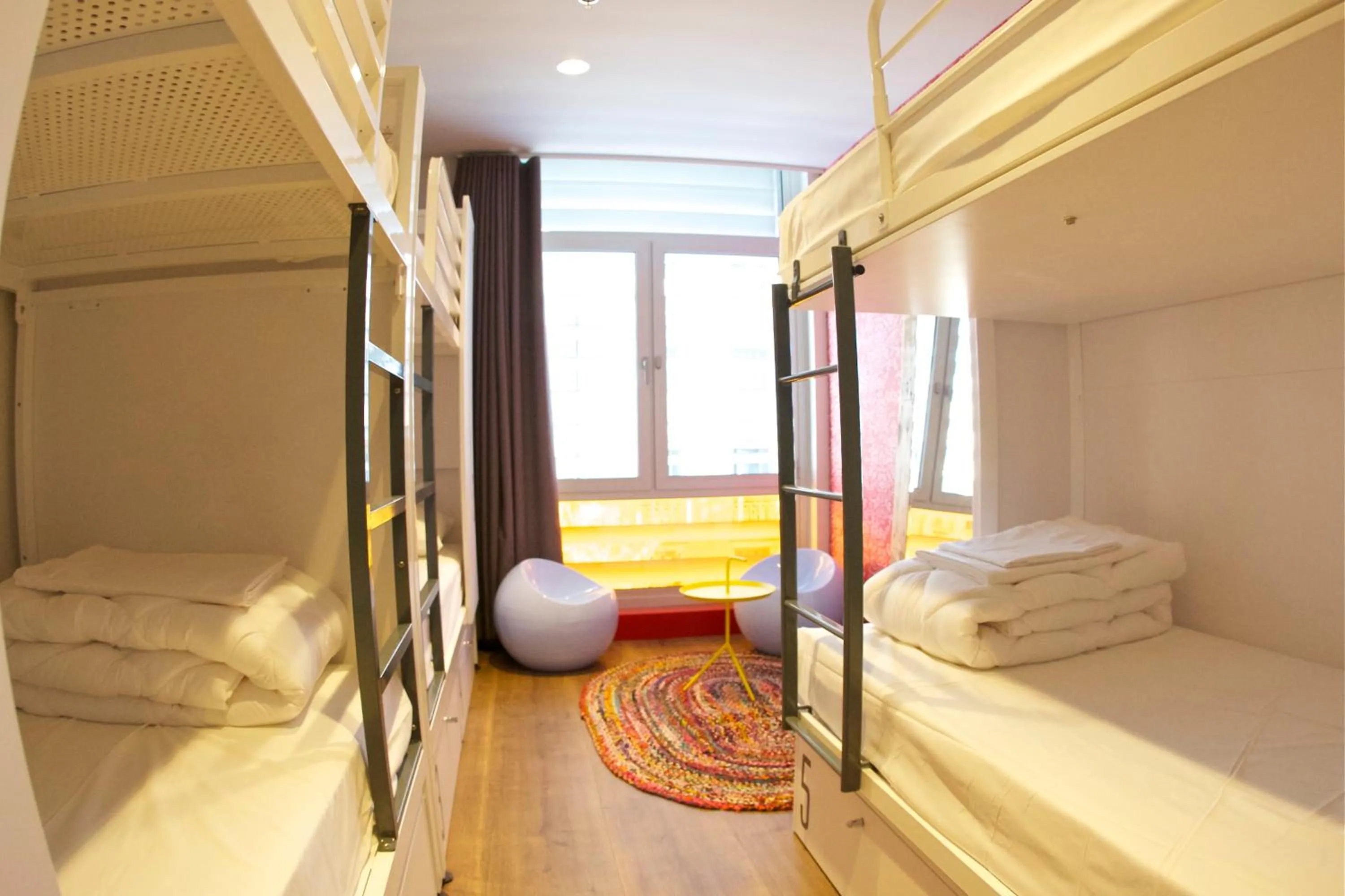 Bed in Generator Barcelona