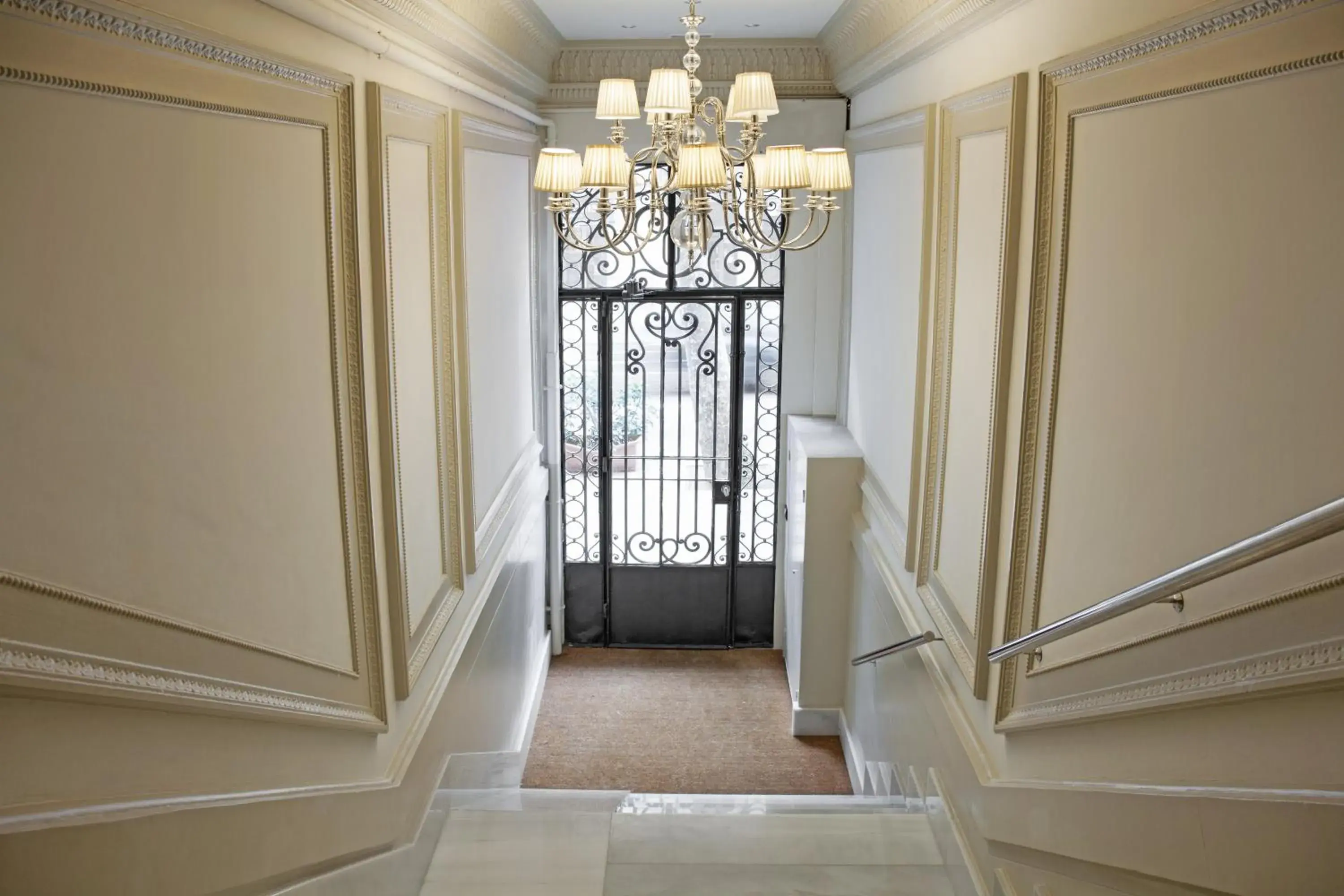 Lobby or reception in AinB Eixample-Miro Apartments Lobby or reception in AinB Eixample-Miro Apartments