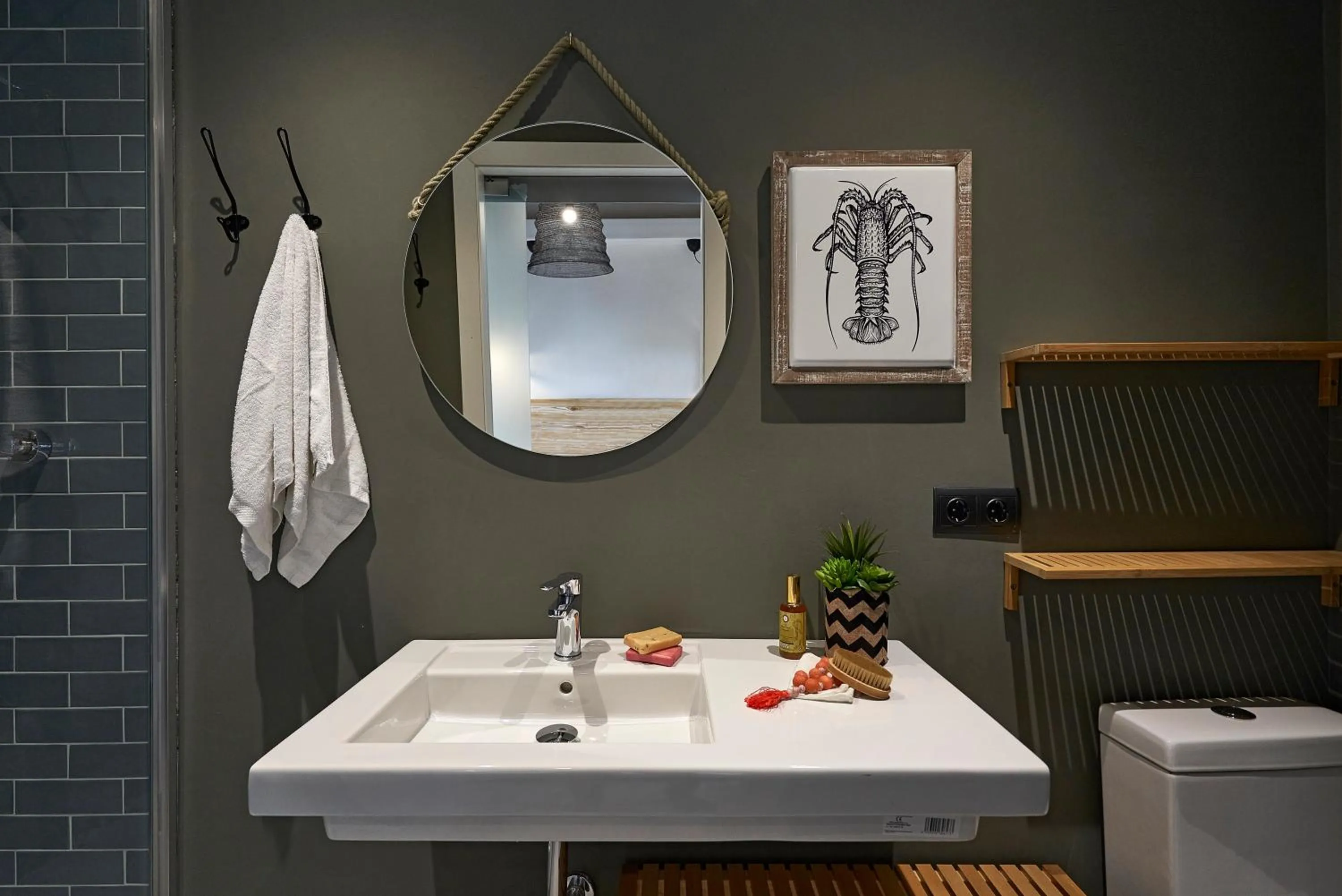 Bathroom in AinB Eixample-Miro Apartments