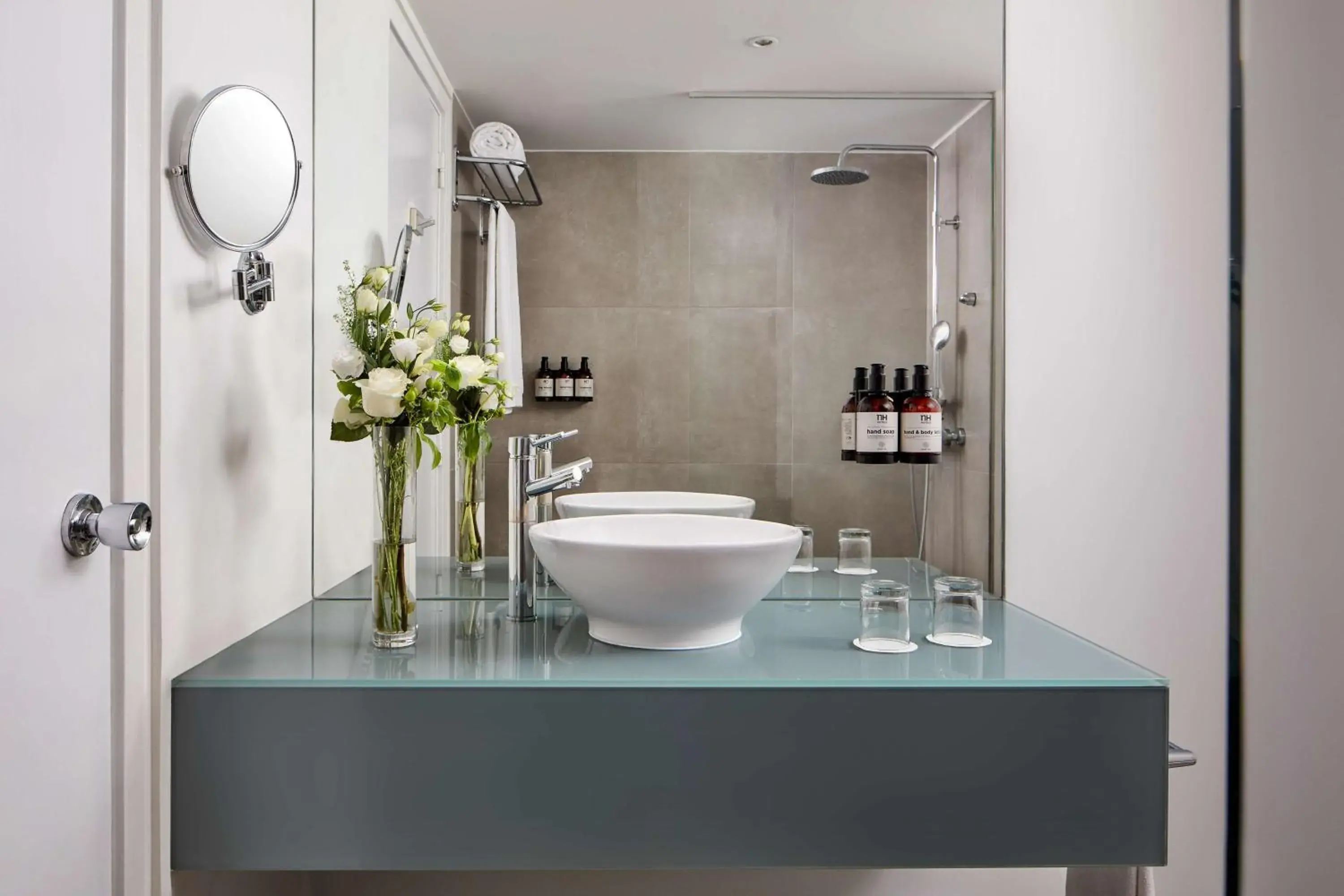 Bathroom in NH Sintra Centro Bathroom in NH Sintra Centro