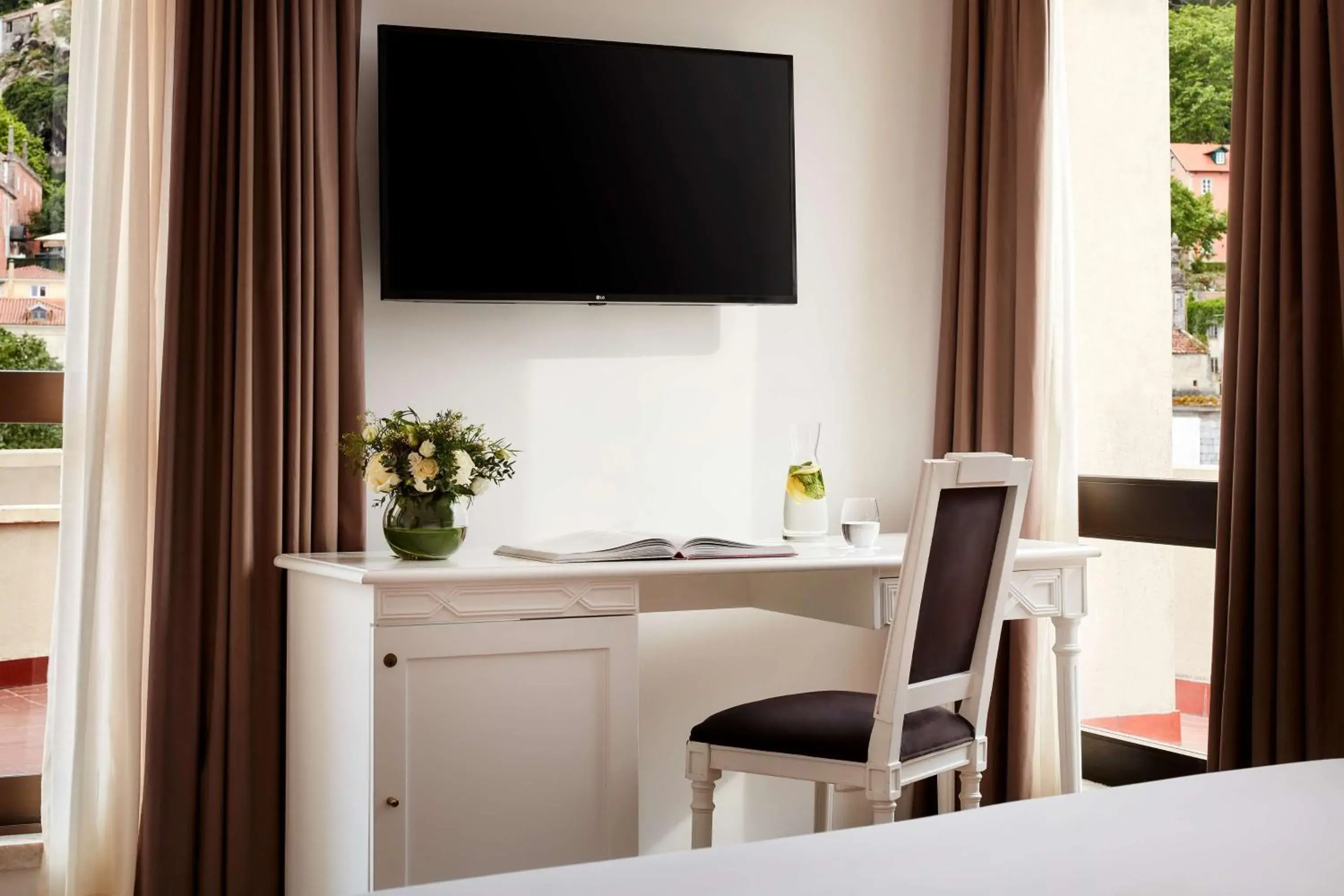 Bedroom in NH Sintra Centro Bedroom in NH Sintra Centro